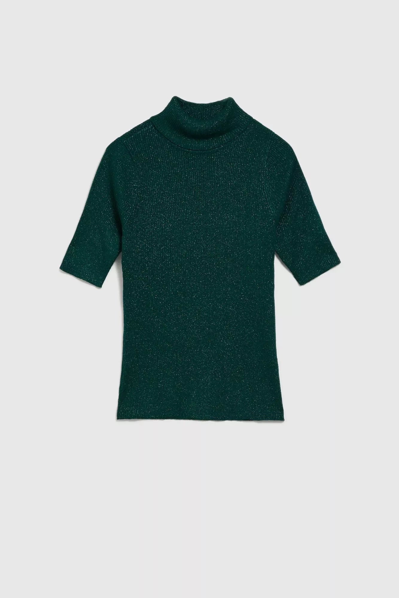 Turtleneck sweater decorated with metallic thread