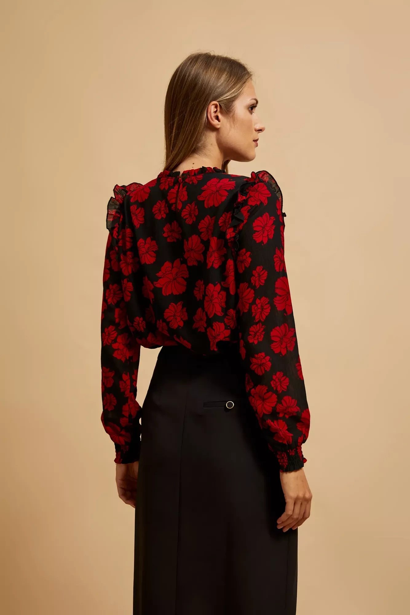 Shirt with floral pattern