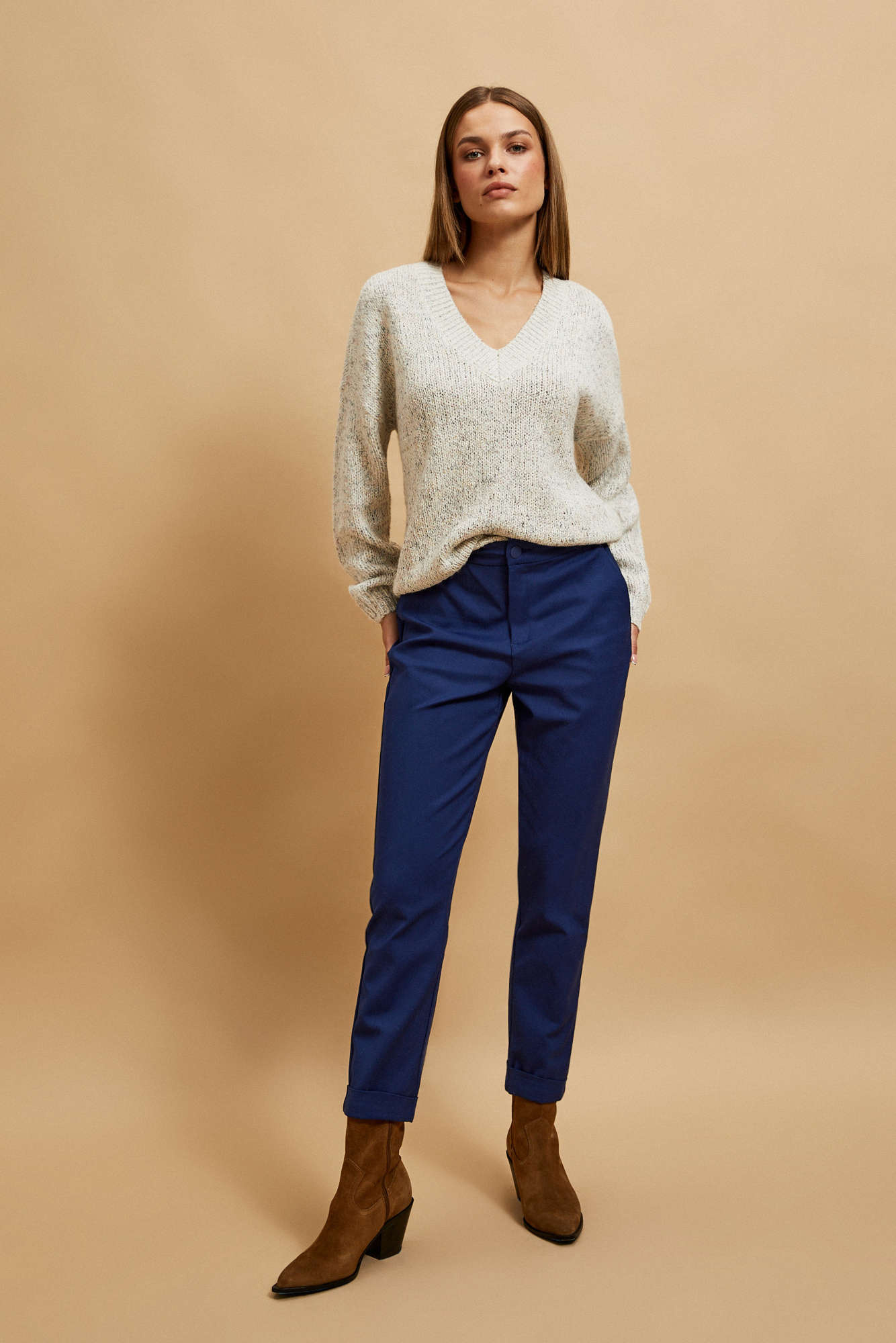Marisse Pearl V-Neck Sweater With Long Sleeves