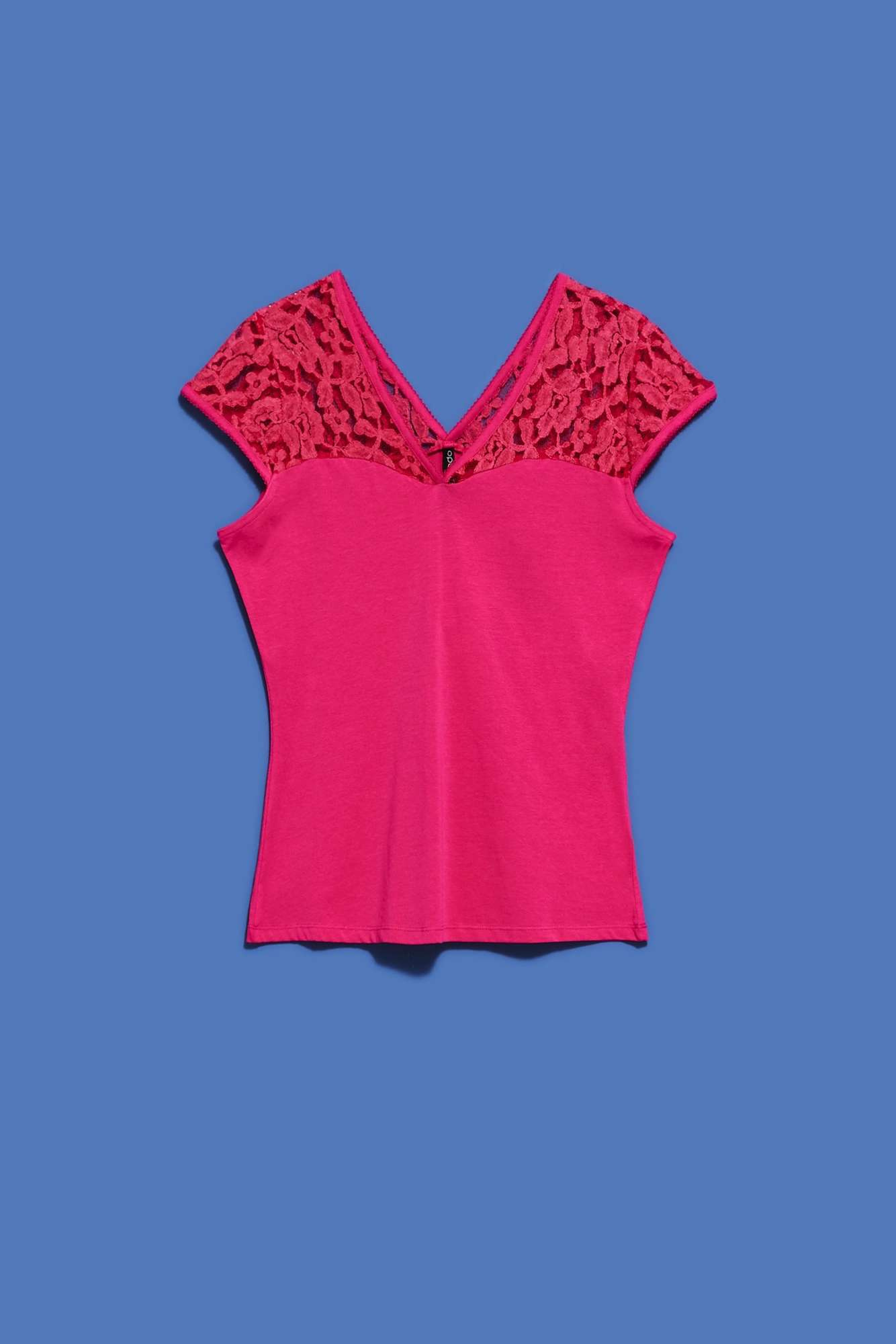 V-neck blouse with lace