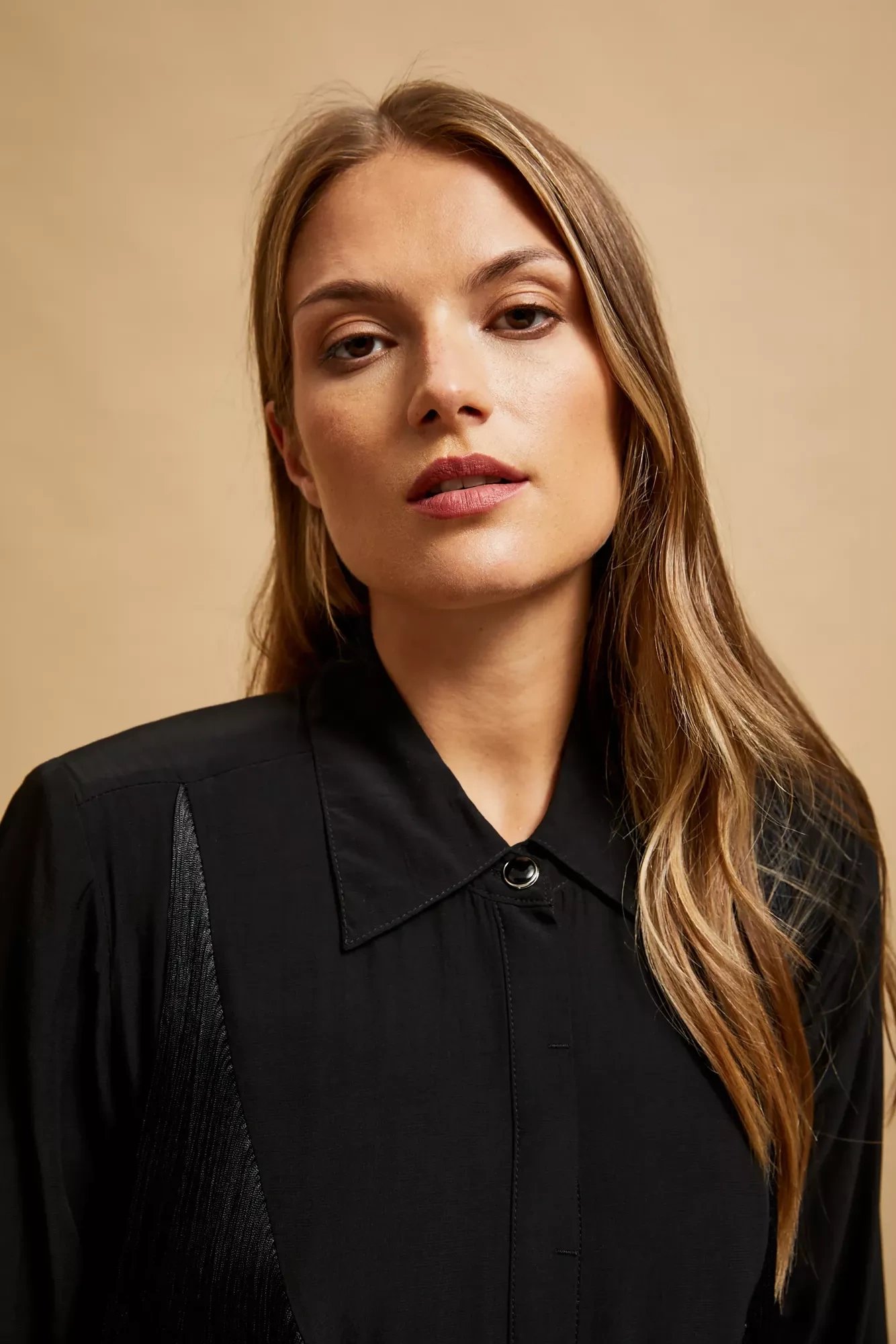 Oversize shirt with fringe