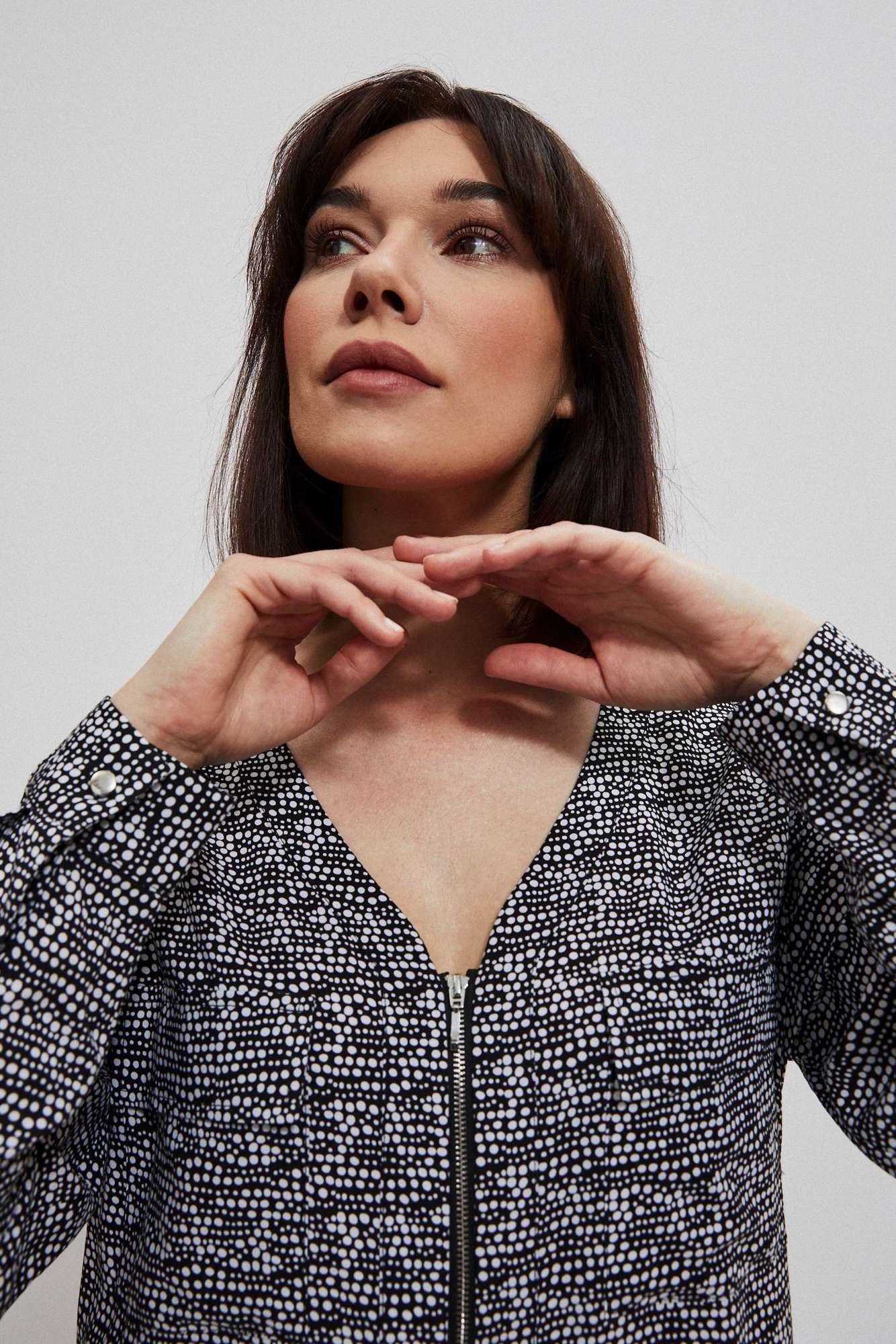 Viscose shirt with a V-neck and decorative zipper