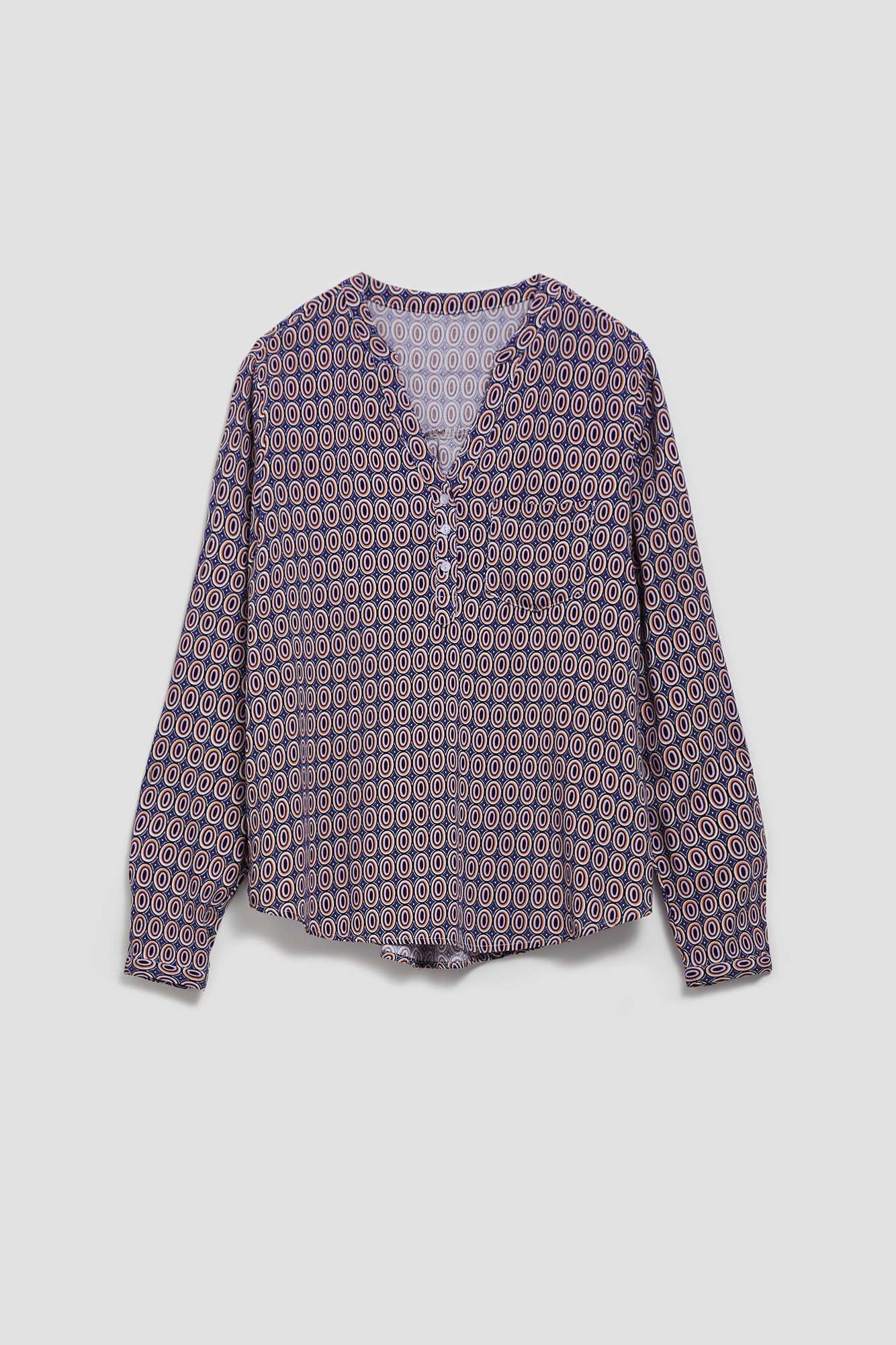 Patterned V-neck shirt