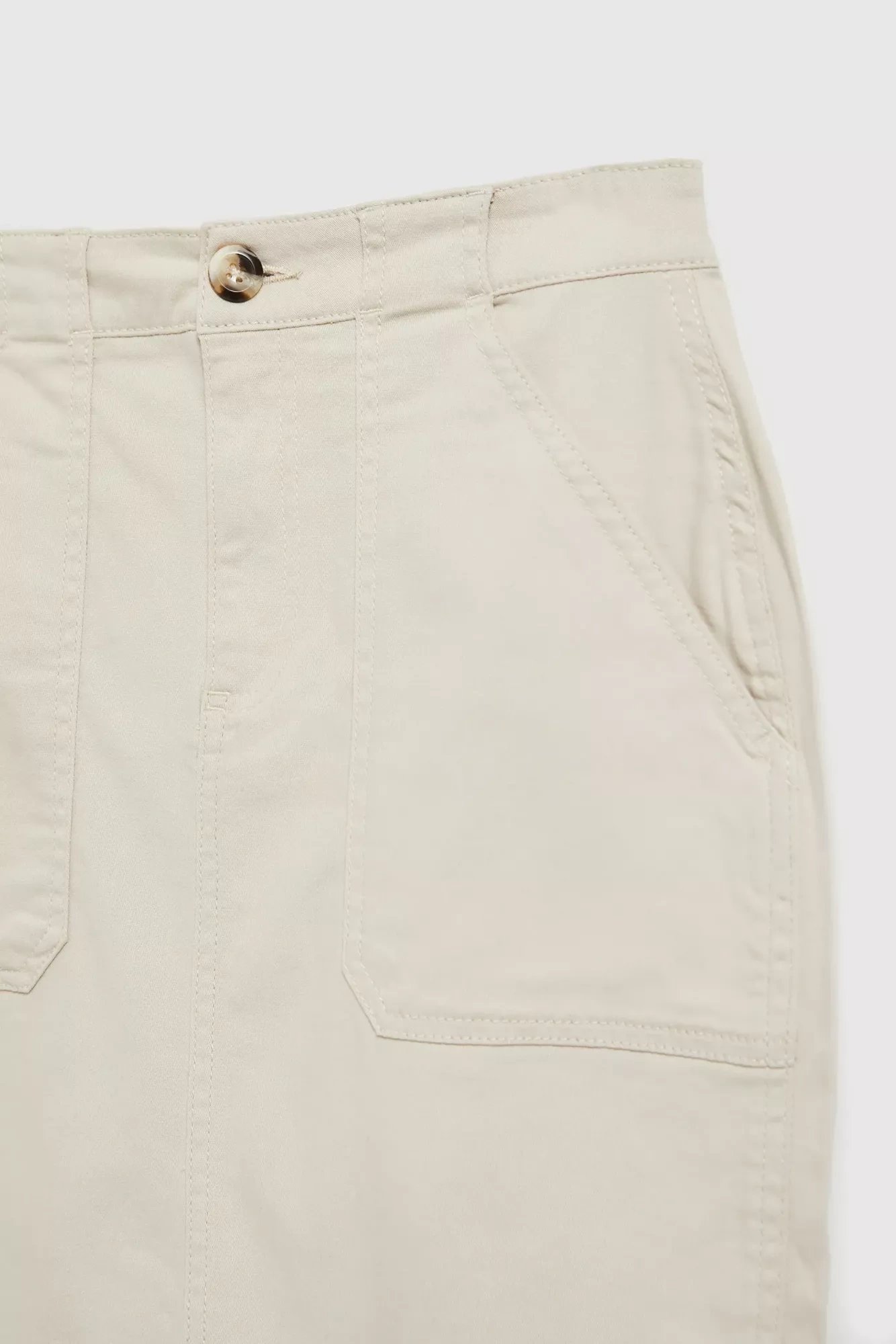 Beige women&#039;s skirt