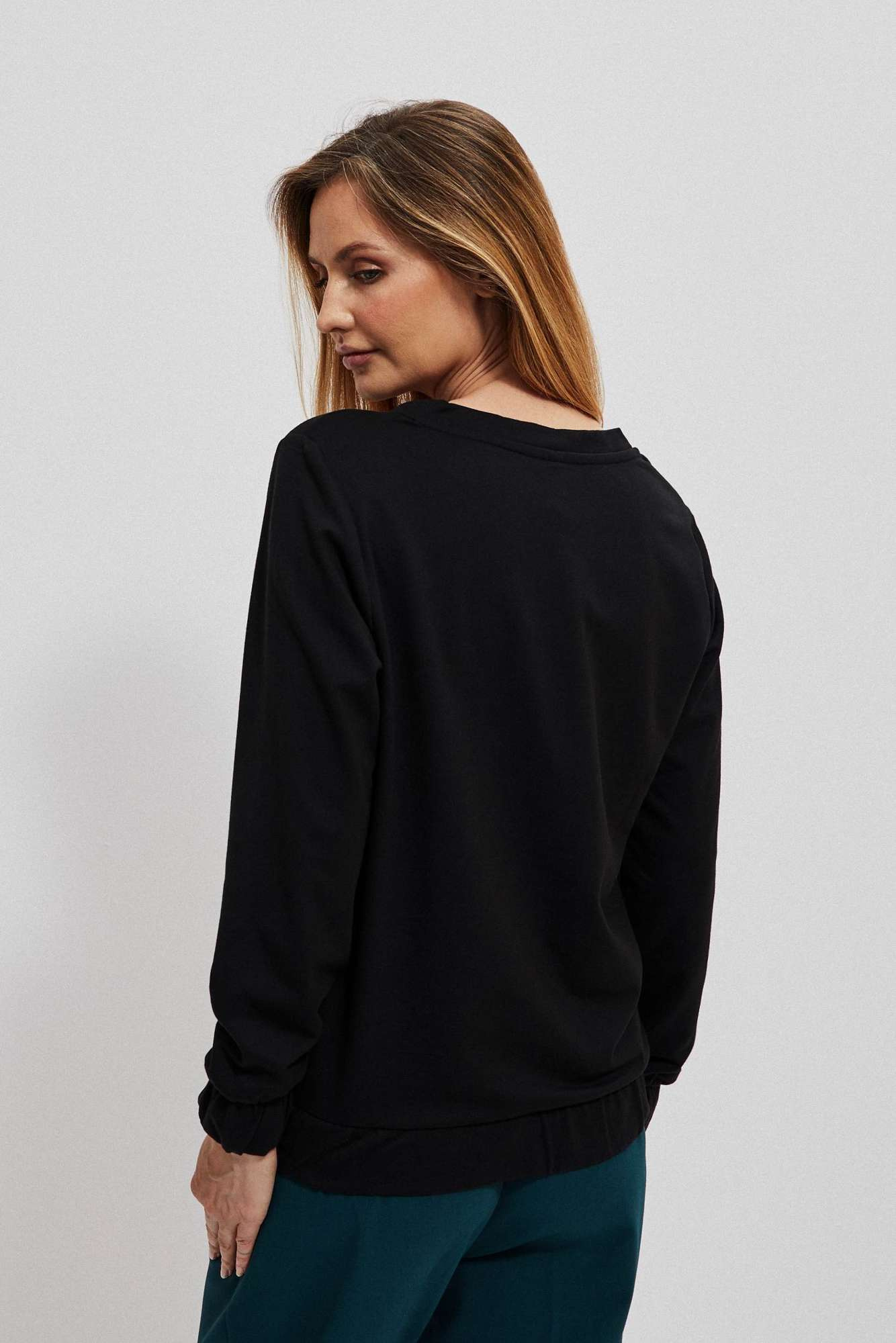 V-neck sweatshirt