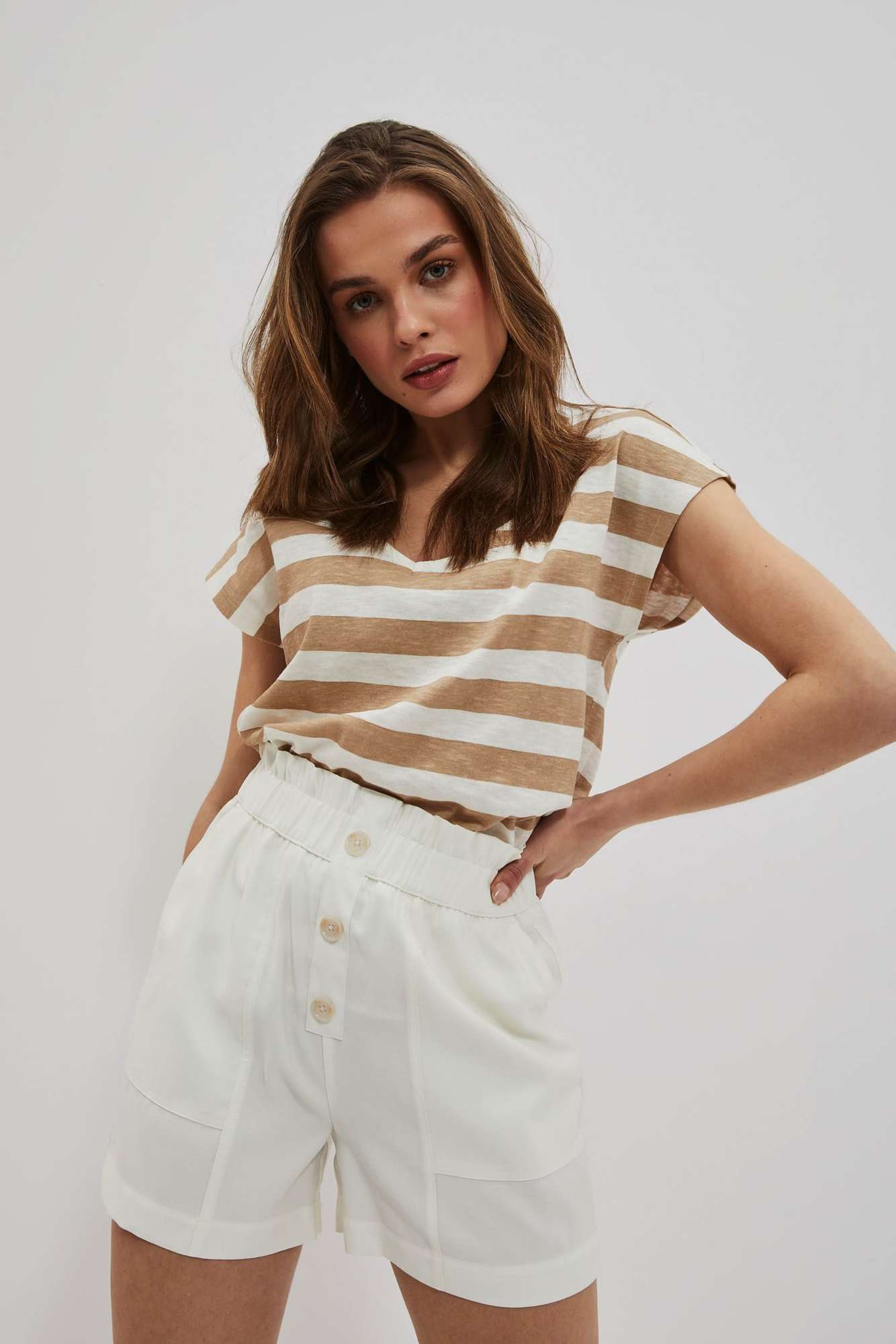 WOMEN&#039;S SHORTS L-SH-4019 WHITE