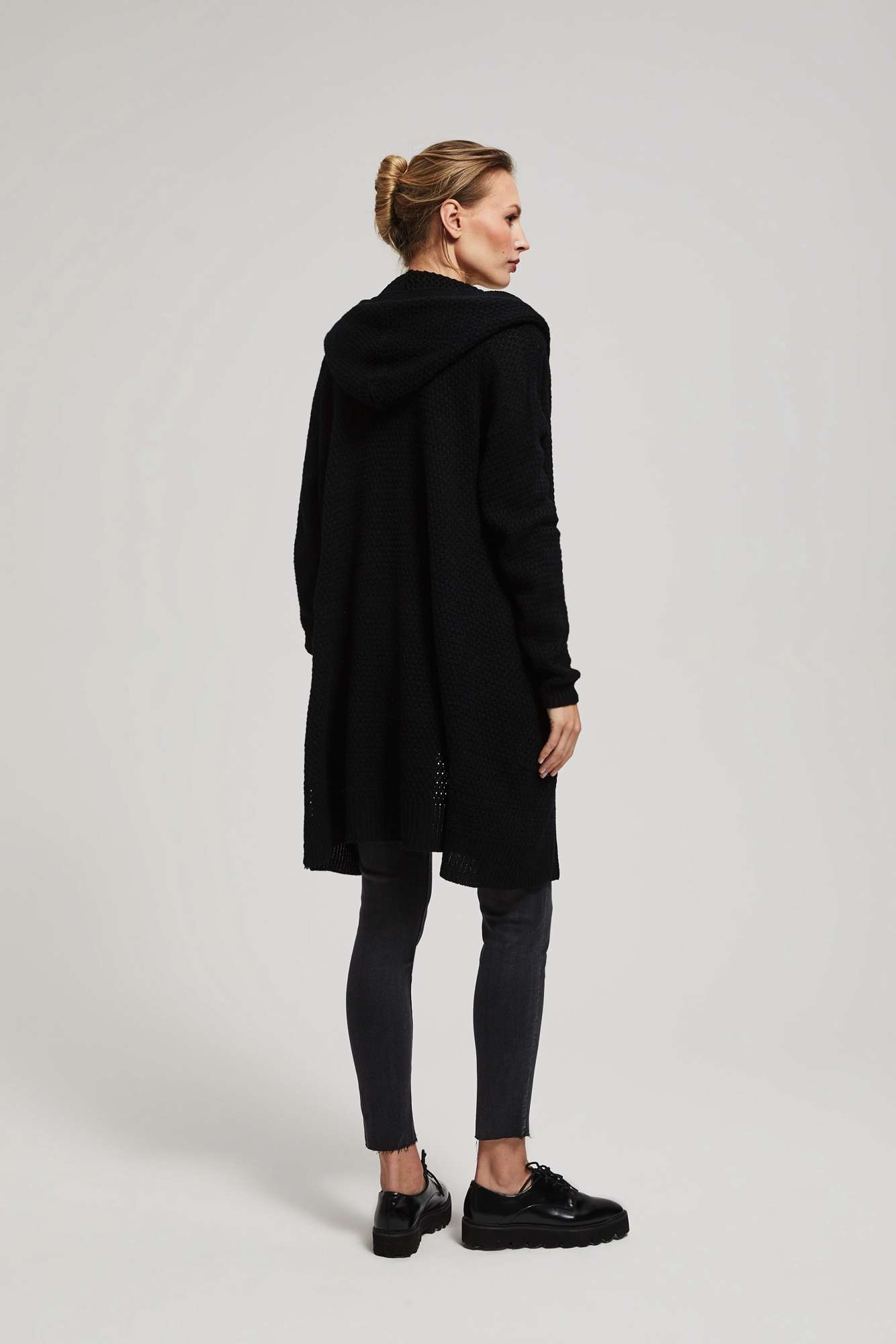 Long cardigan with pockets