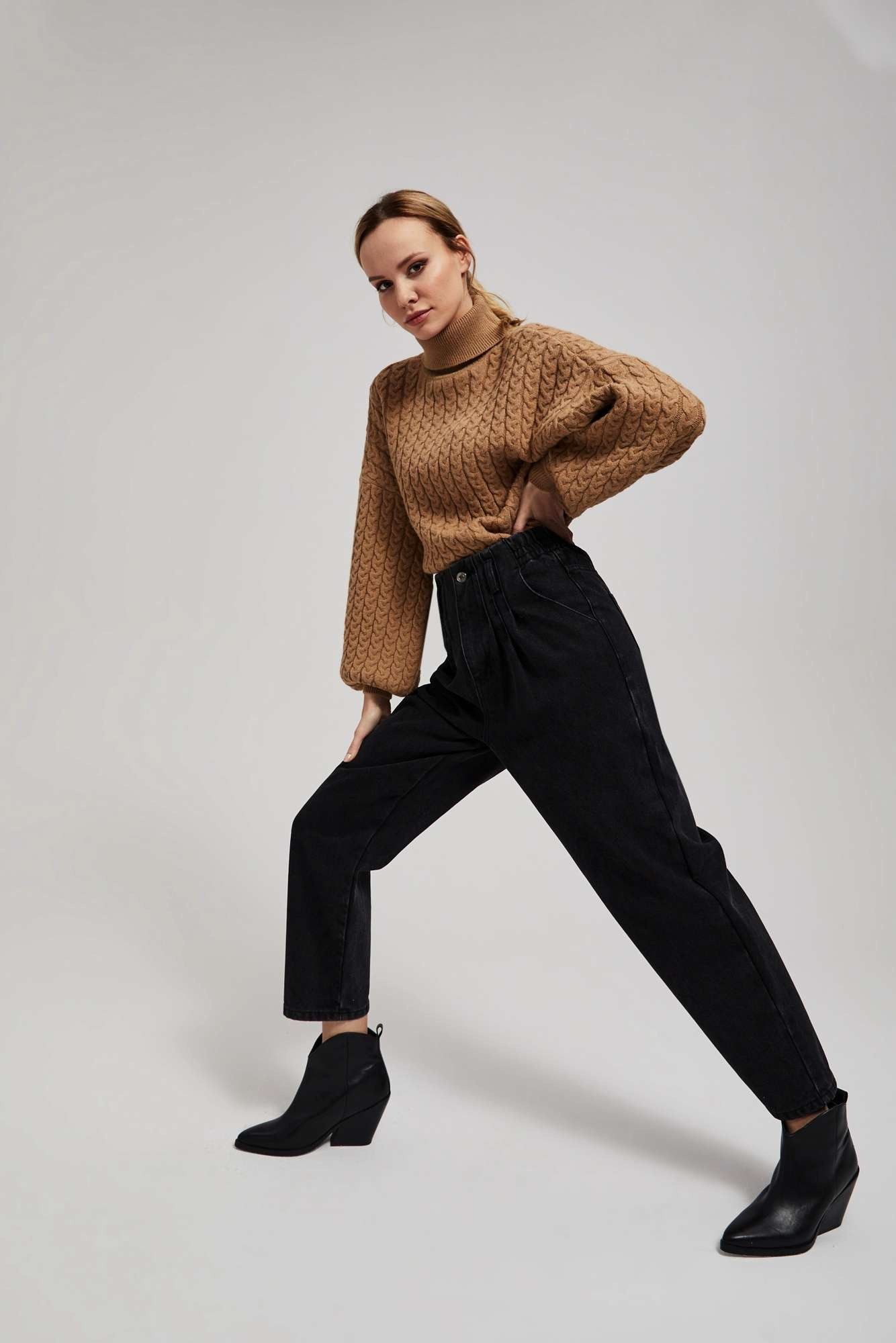 Jeans with elastic waistband