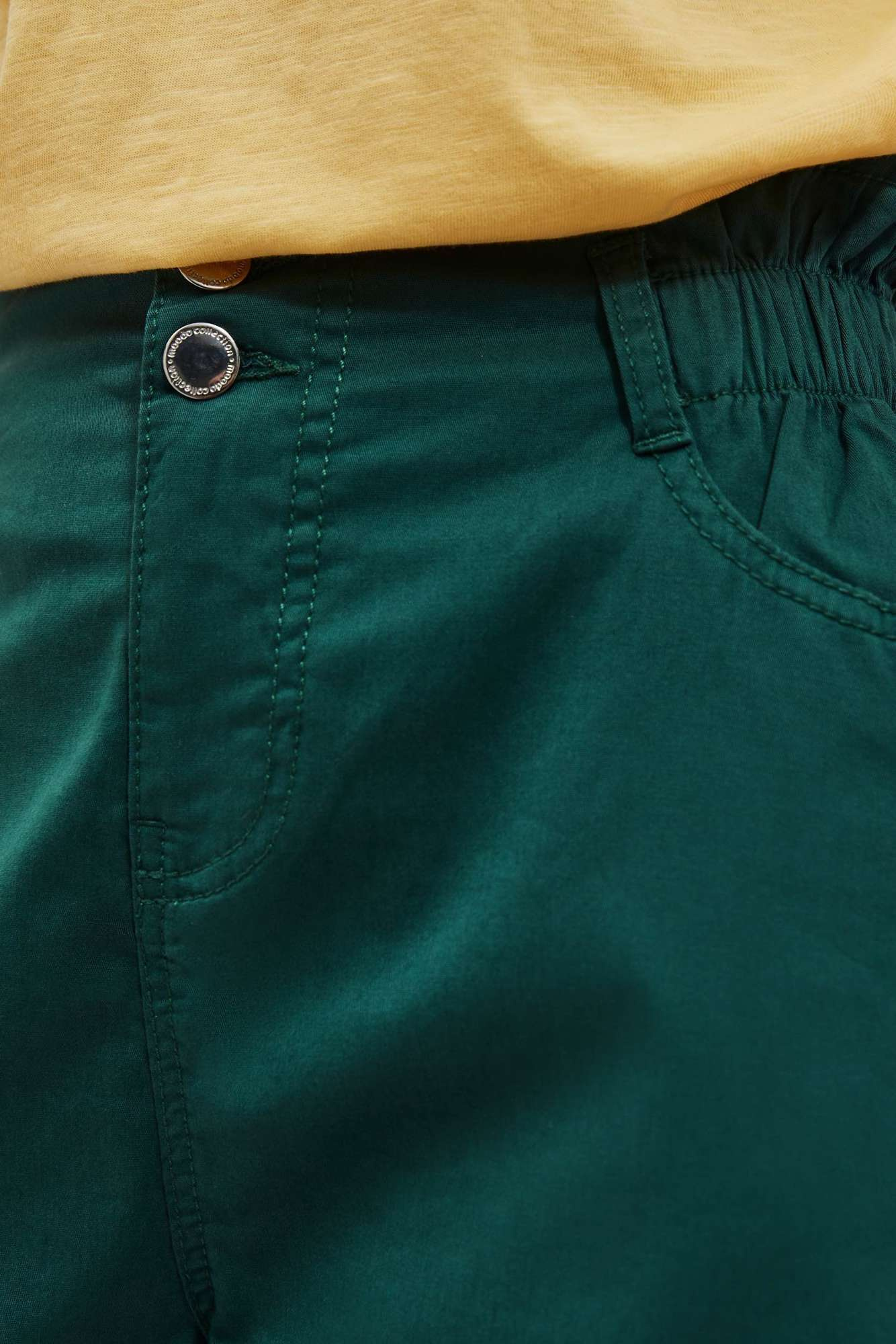 WOMEN&#039;S SHORTS L-SH-4010 PALM LEAF