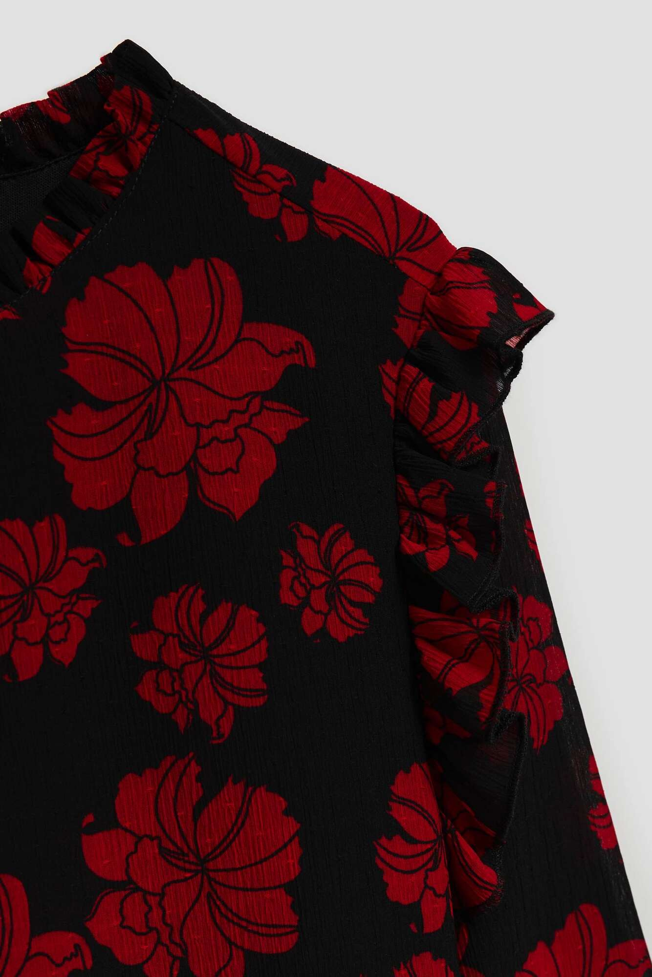 Shirt with floral pattern
