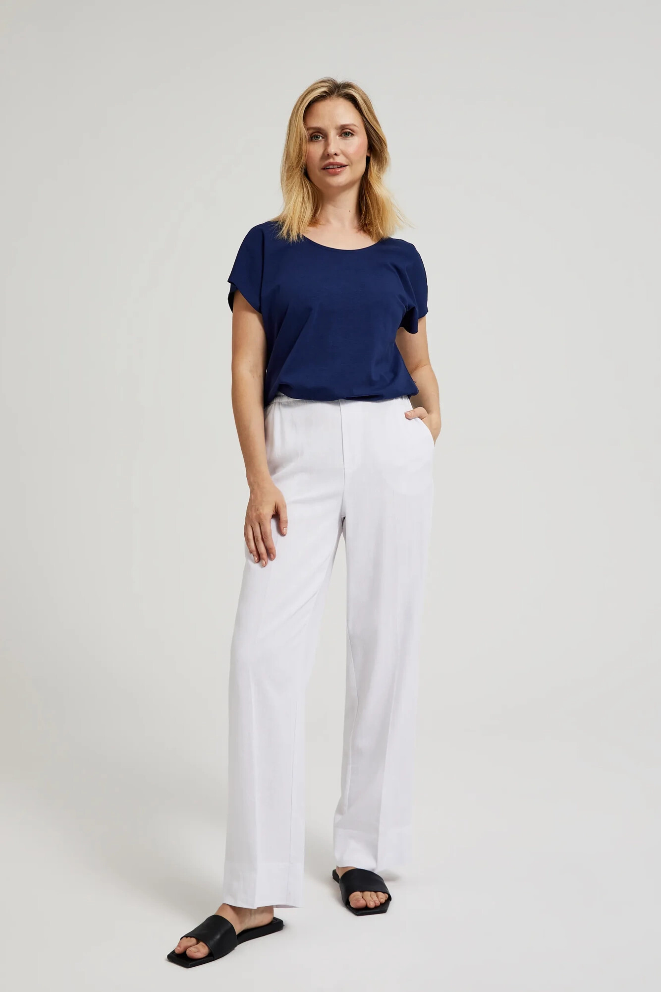 Women's blue T-shirt with back neckline MOODO - navy blue