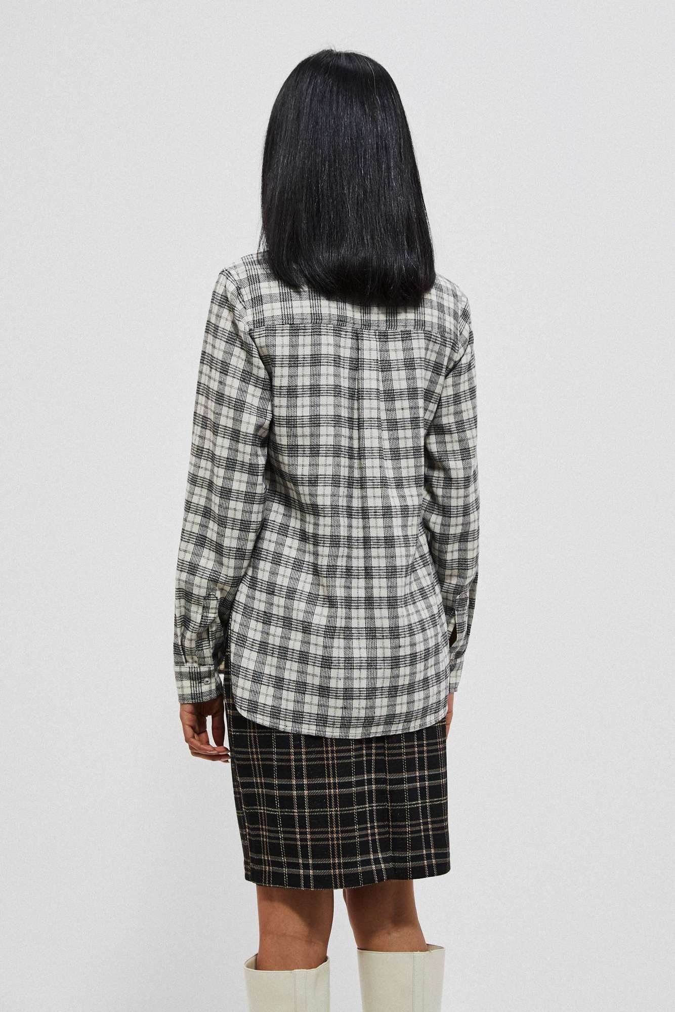 Women's checkered shirt