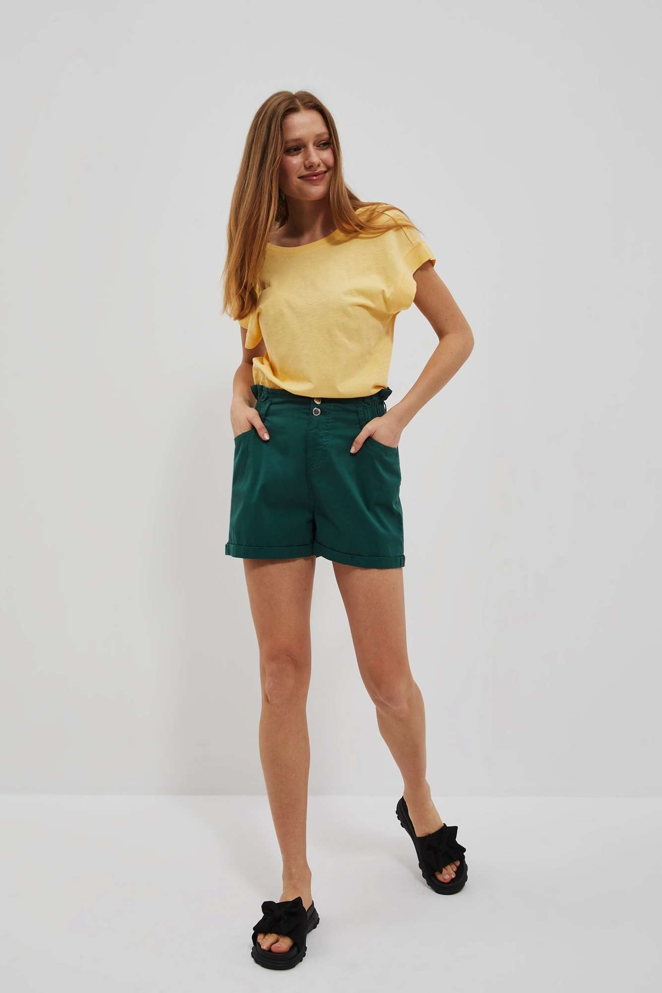 WOMEN&#039;S SHORTS L-SH-4010 PALM LEAF