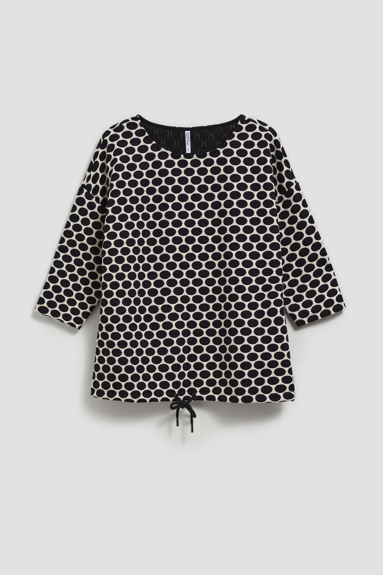 Blouse with a geometric pattern