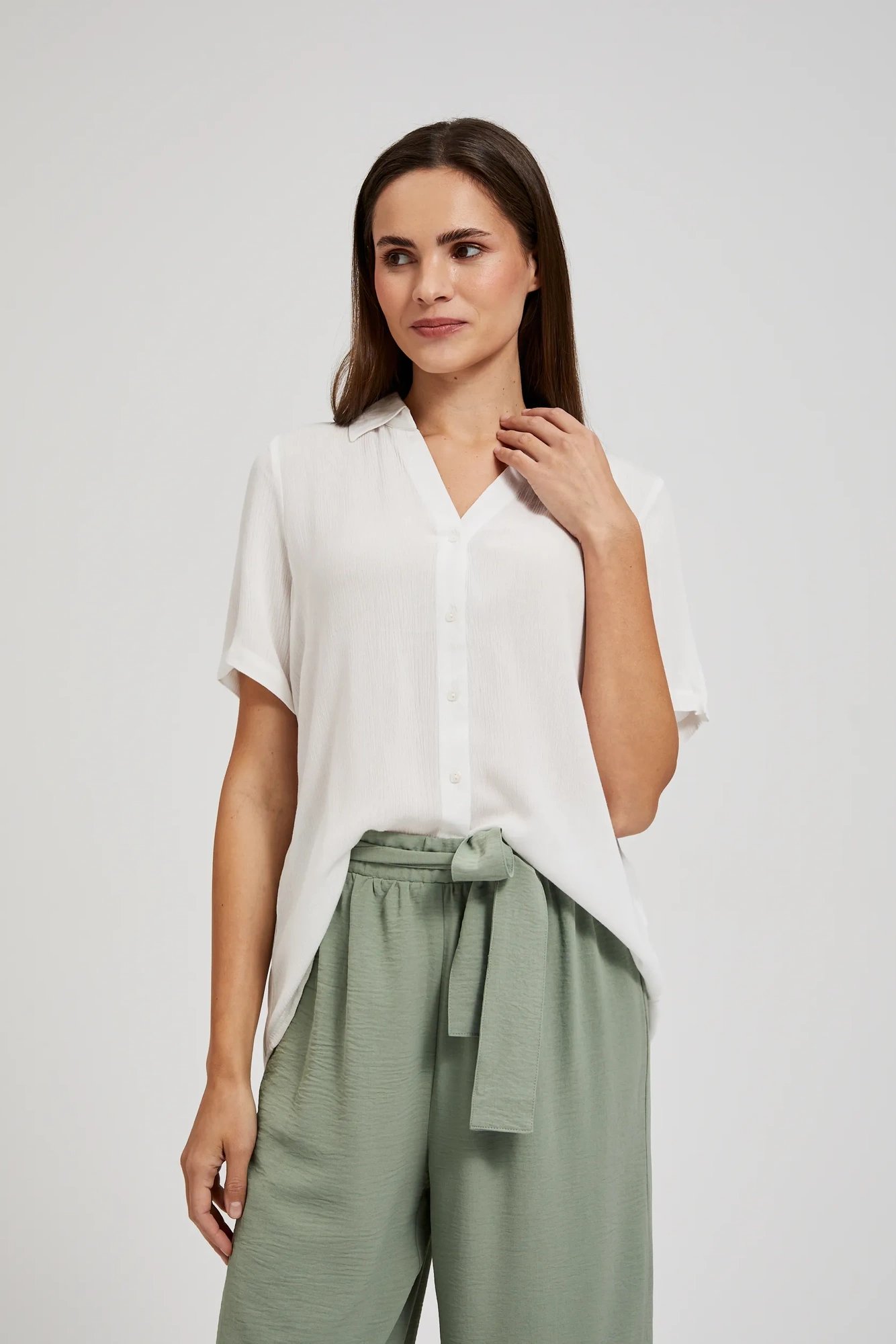 Women's shirt with collar MOODO - white