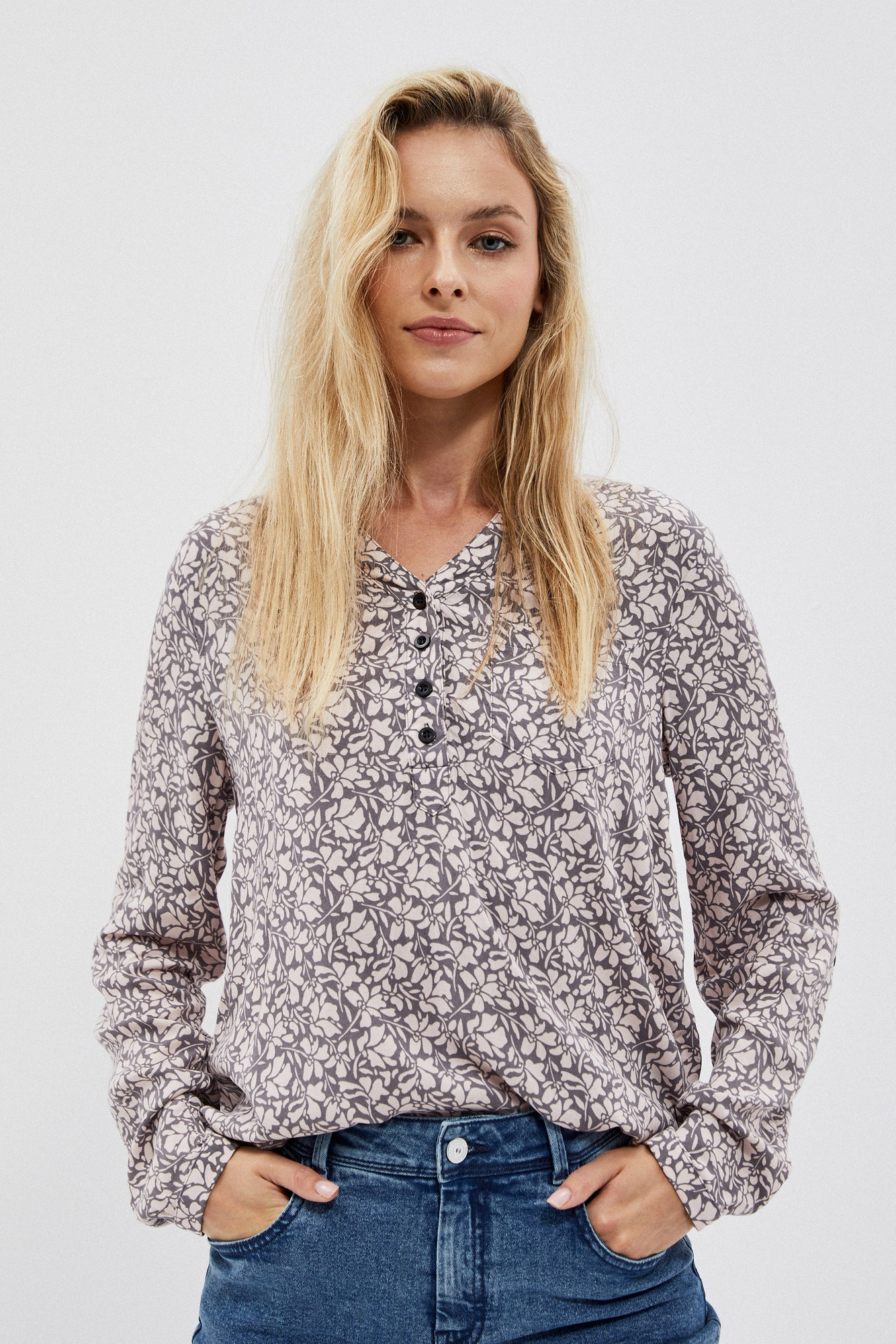 Floral print blouse