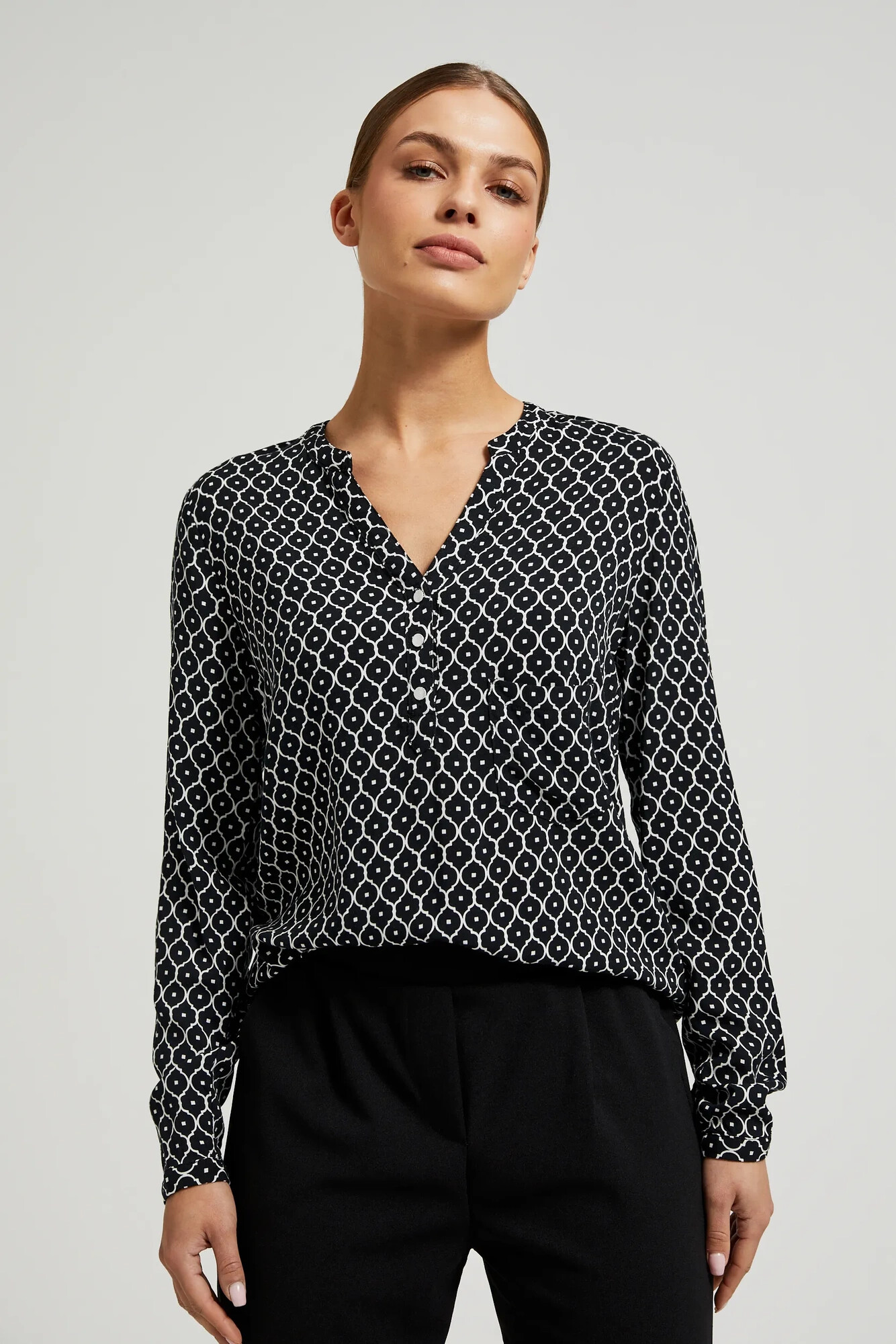 Women's Collarless Shirt MOODO - Black