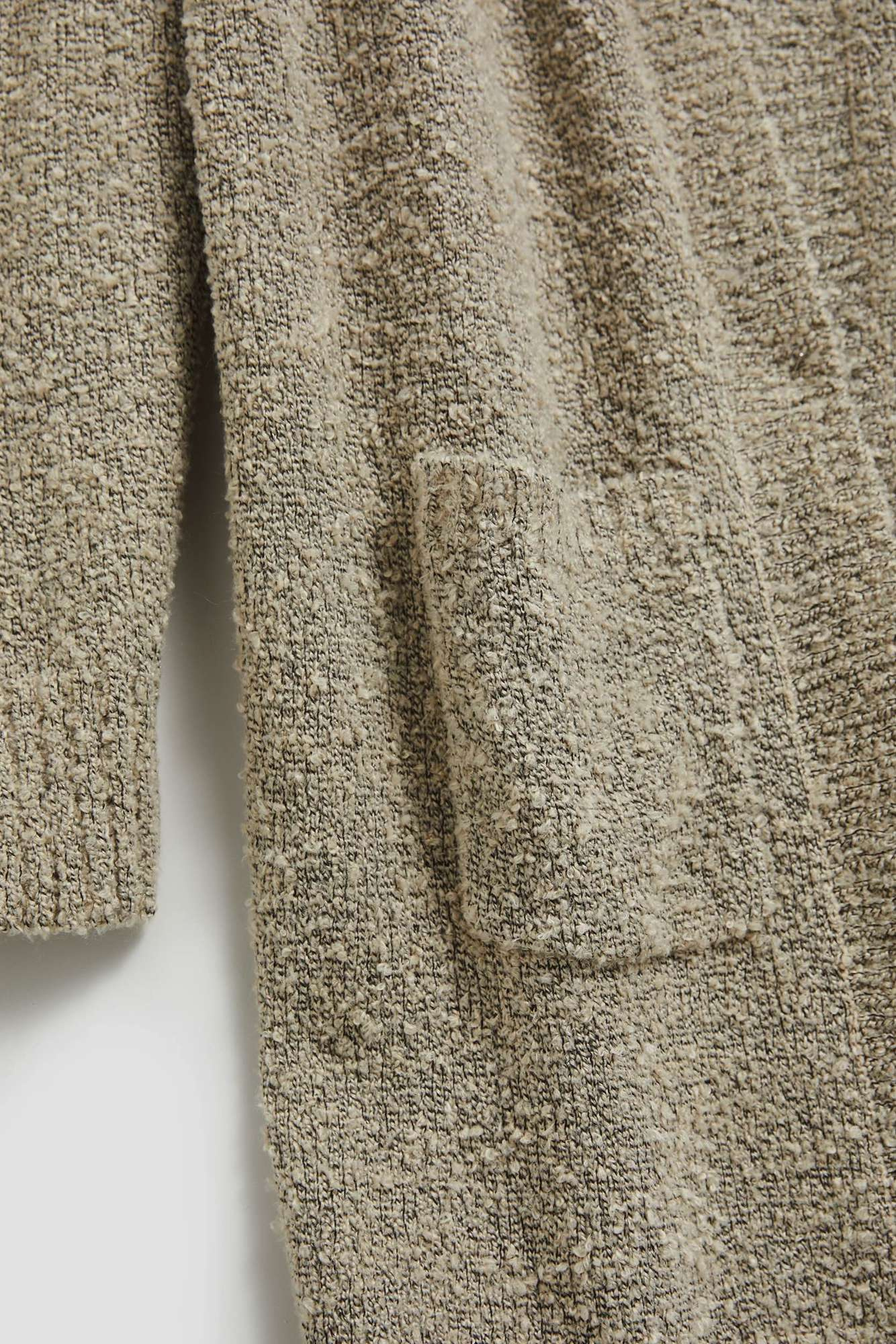 Long cardigan with pockets