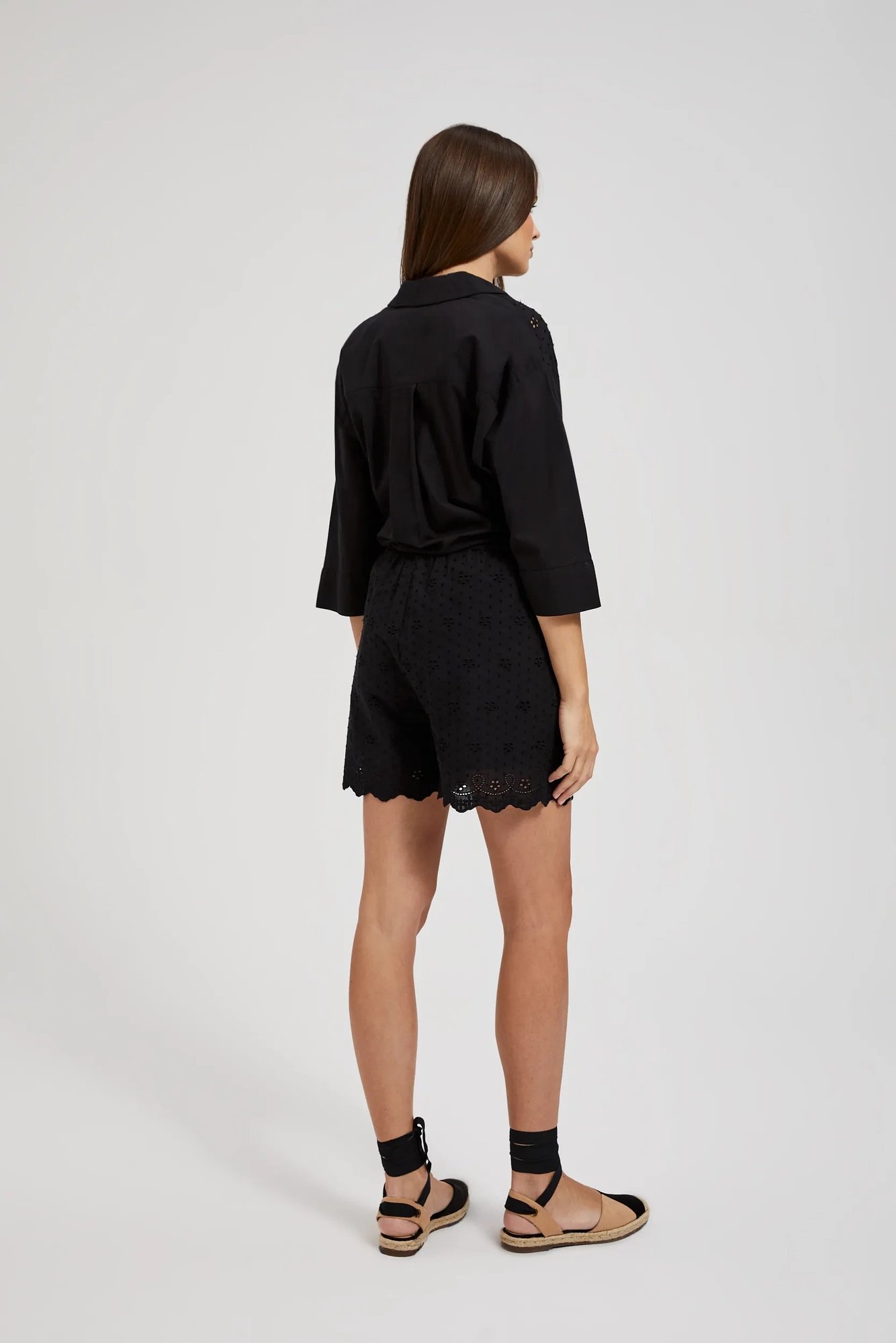 Women&#039;s Linen Shorts MOODO - Black