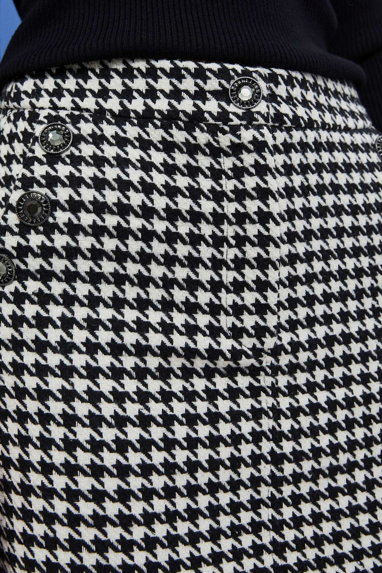 Houndstooth skirt