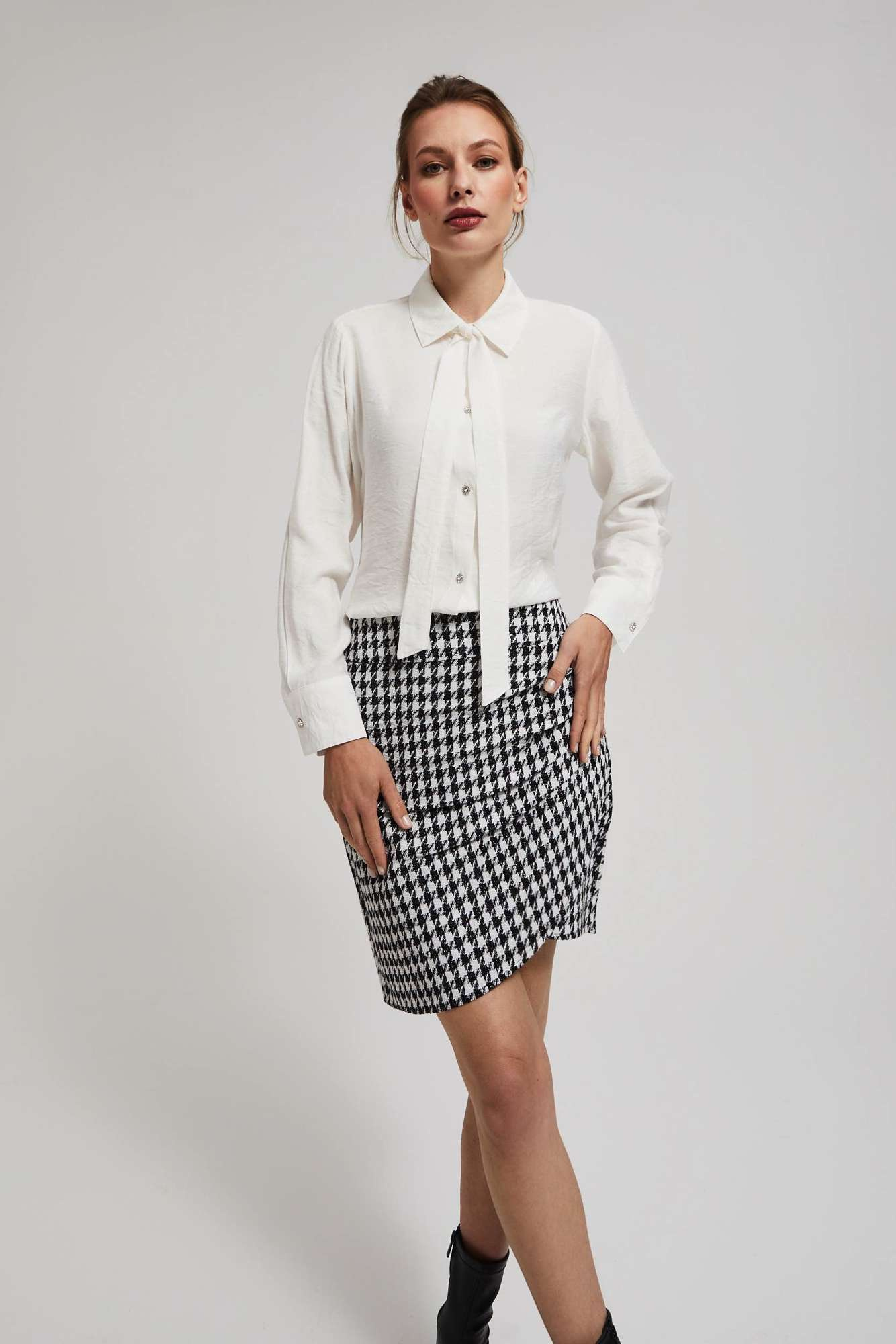 Shirt with a tied neckline