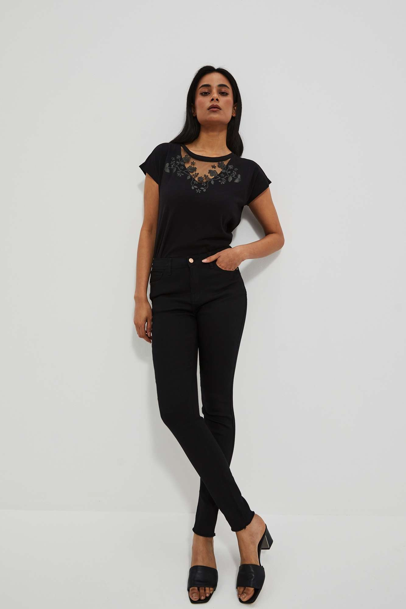 WOMEN'S JEANS L-JE-4018 BLACK