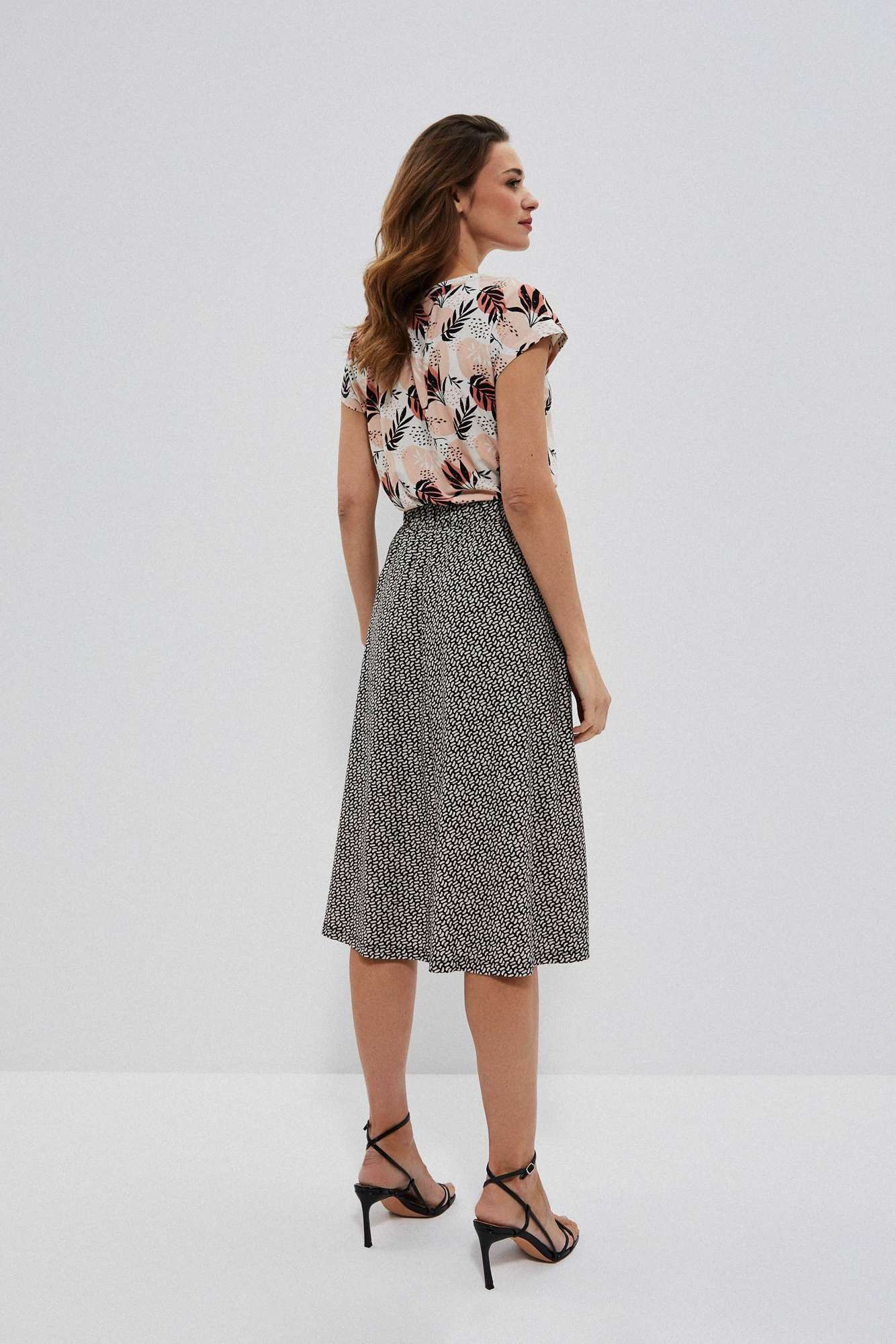 Skirt with a small pattern