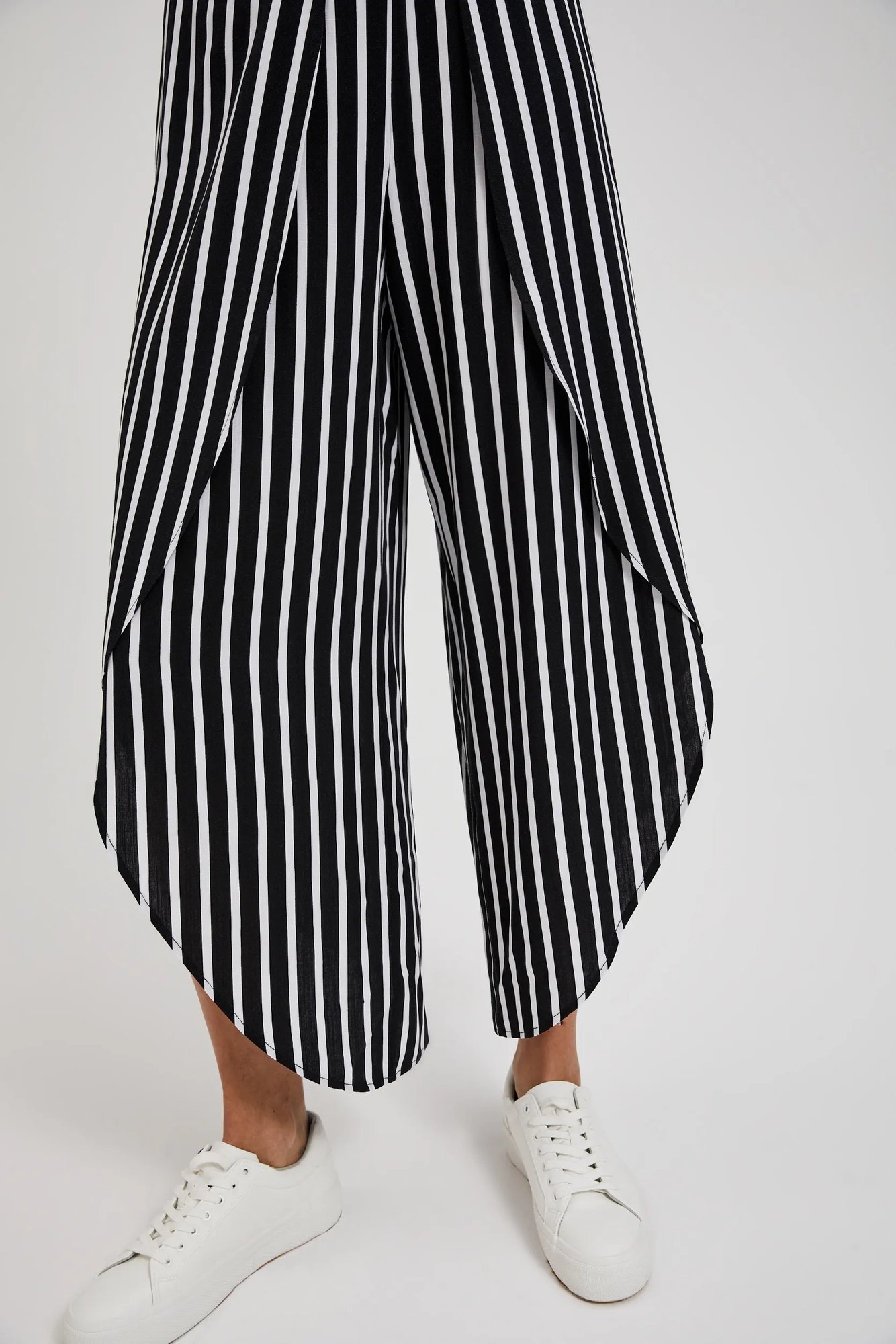 Women's summer trousers MOODO - black