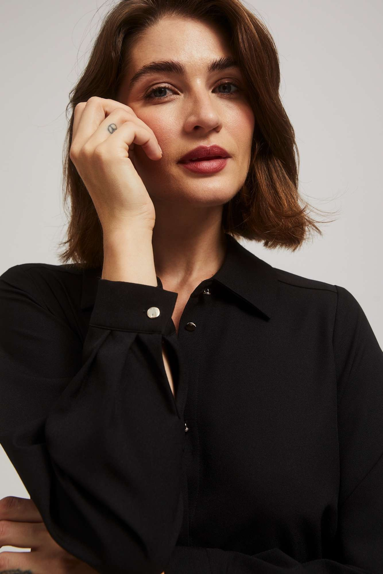 Shirt dress with belt