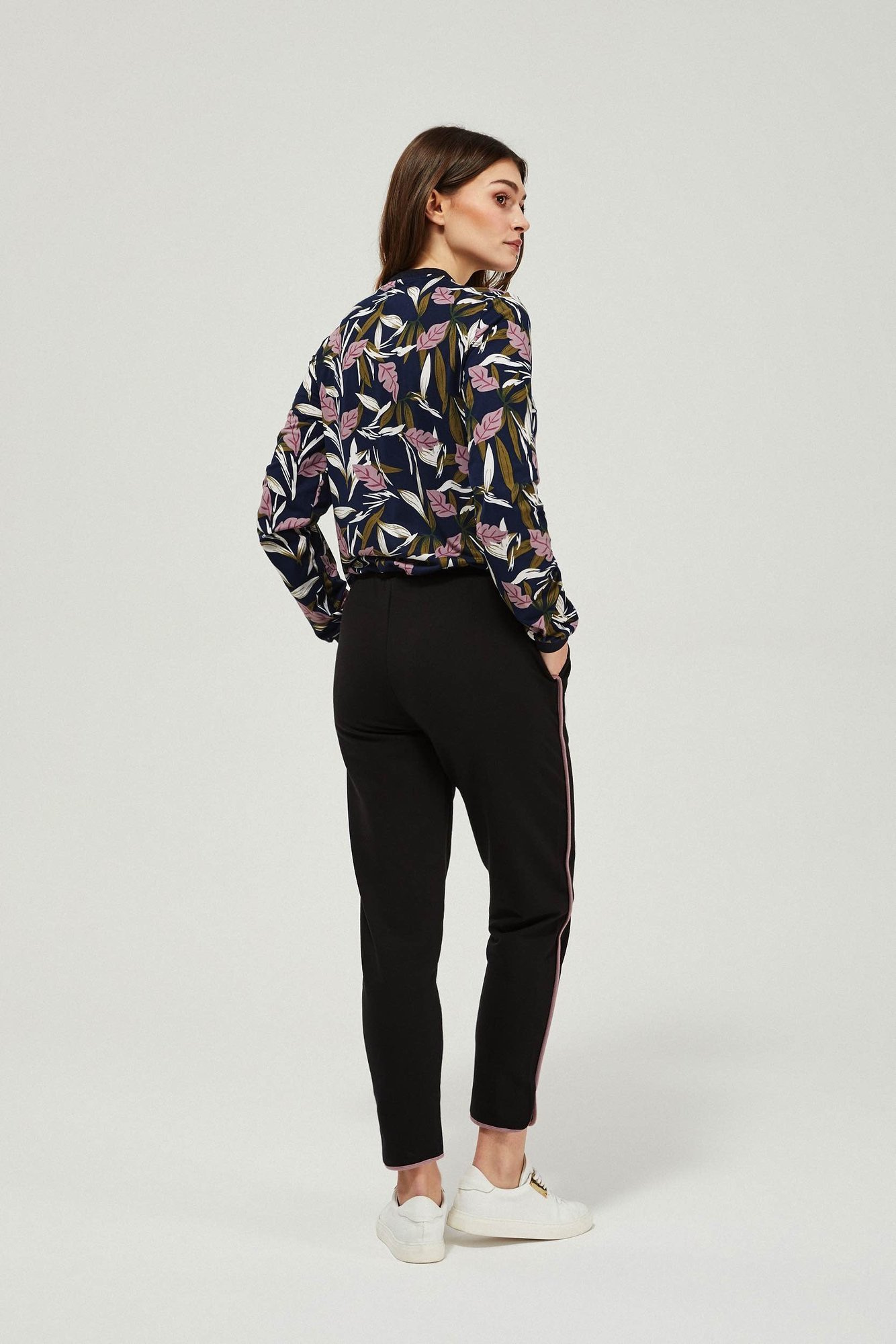 Sweatpants with stripes