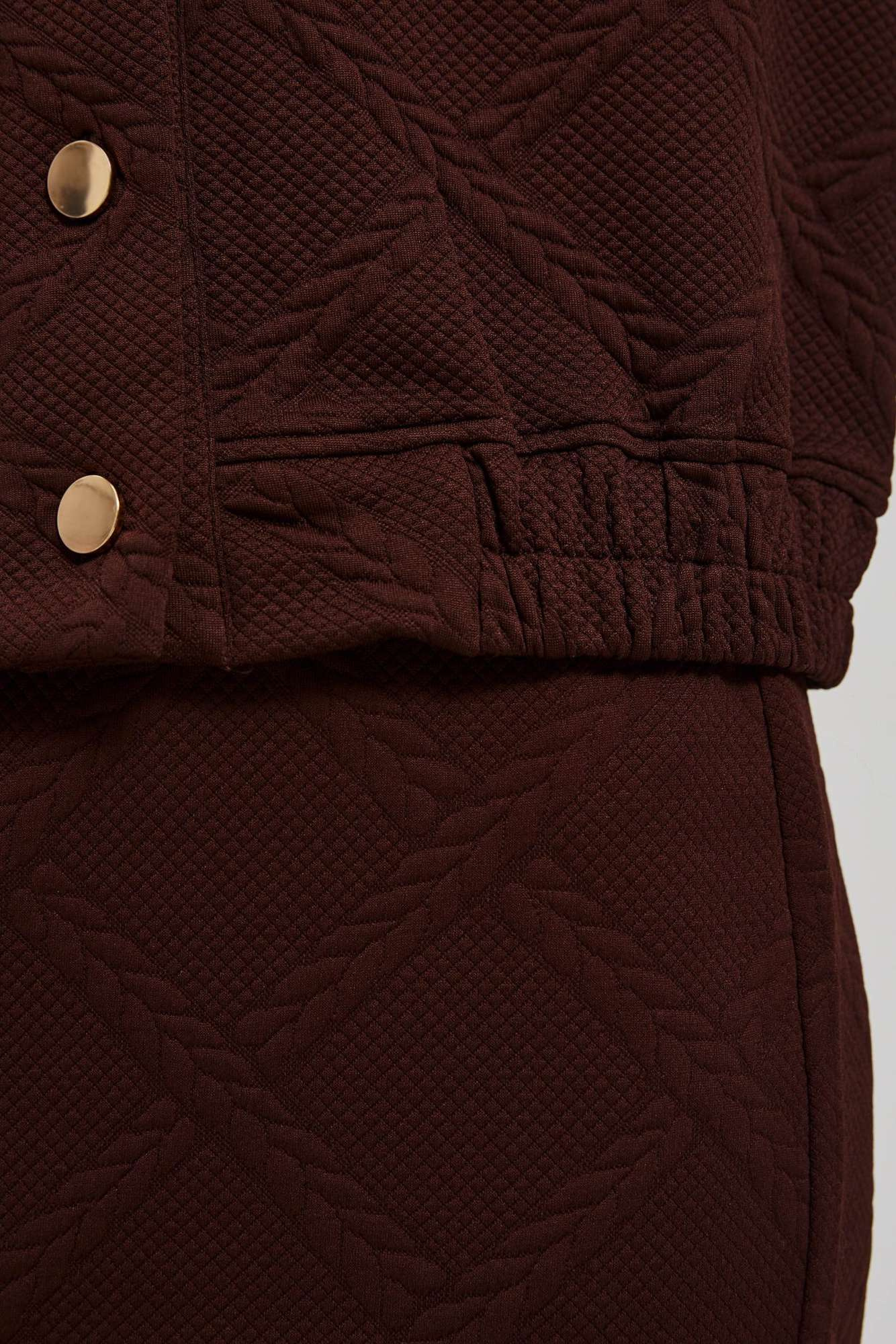 Sweatshirt with decorative buttons