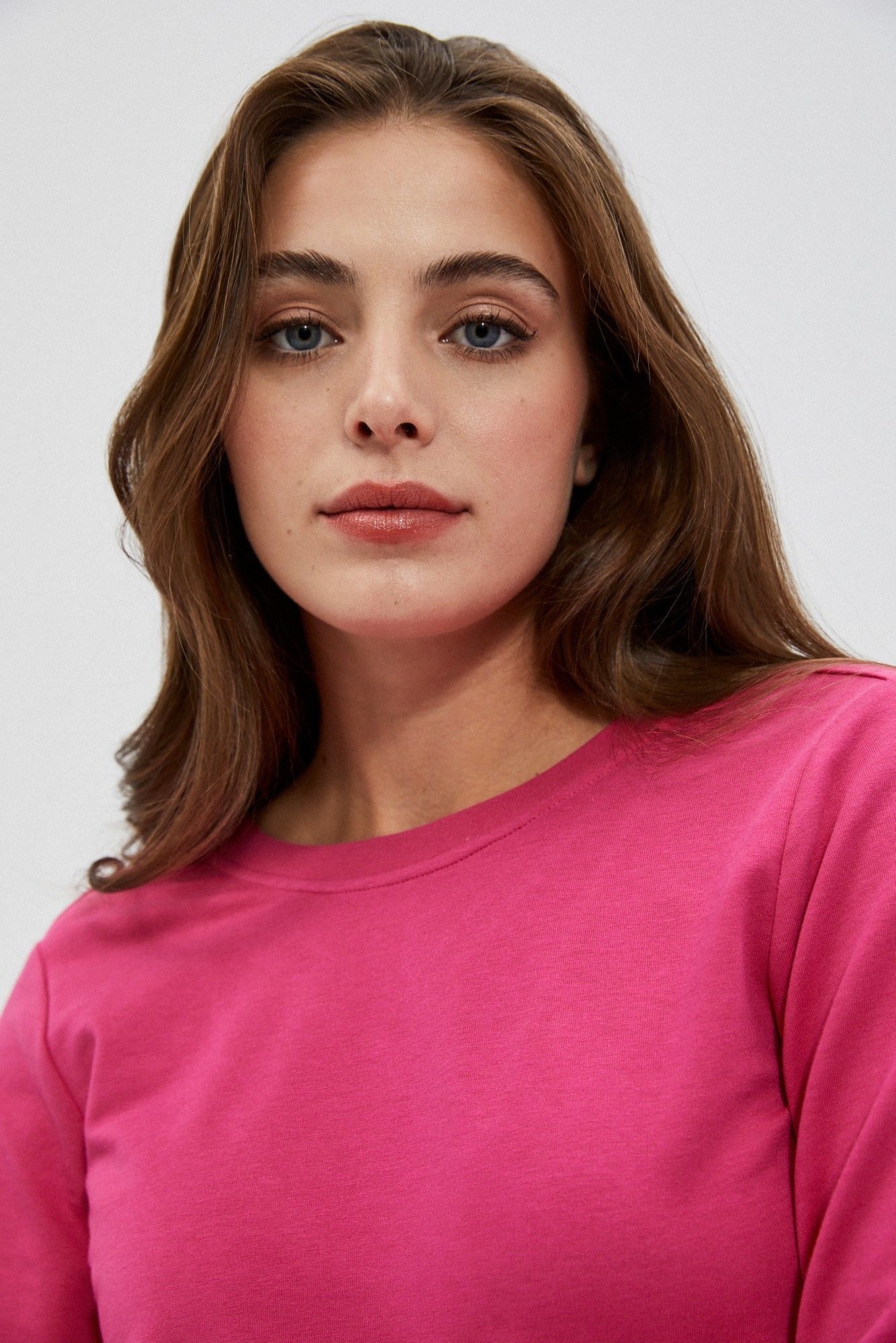Sweatshirt with a neckline on the back