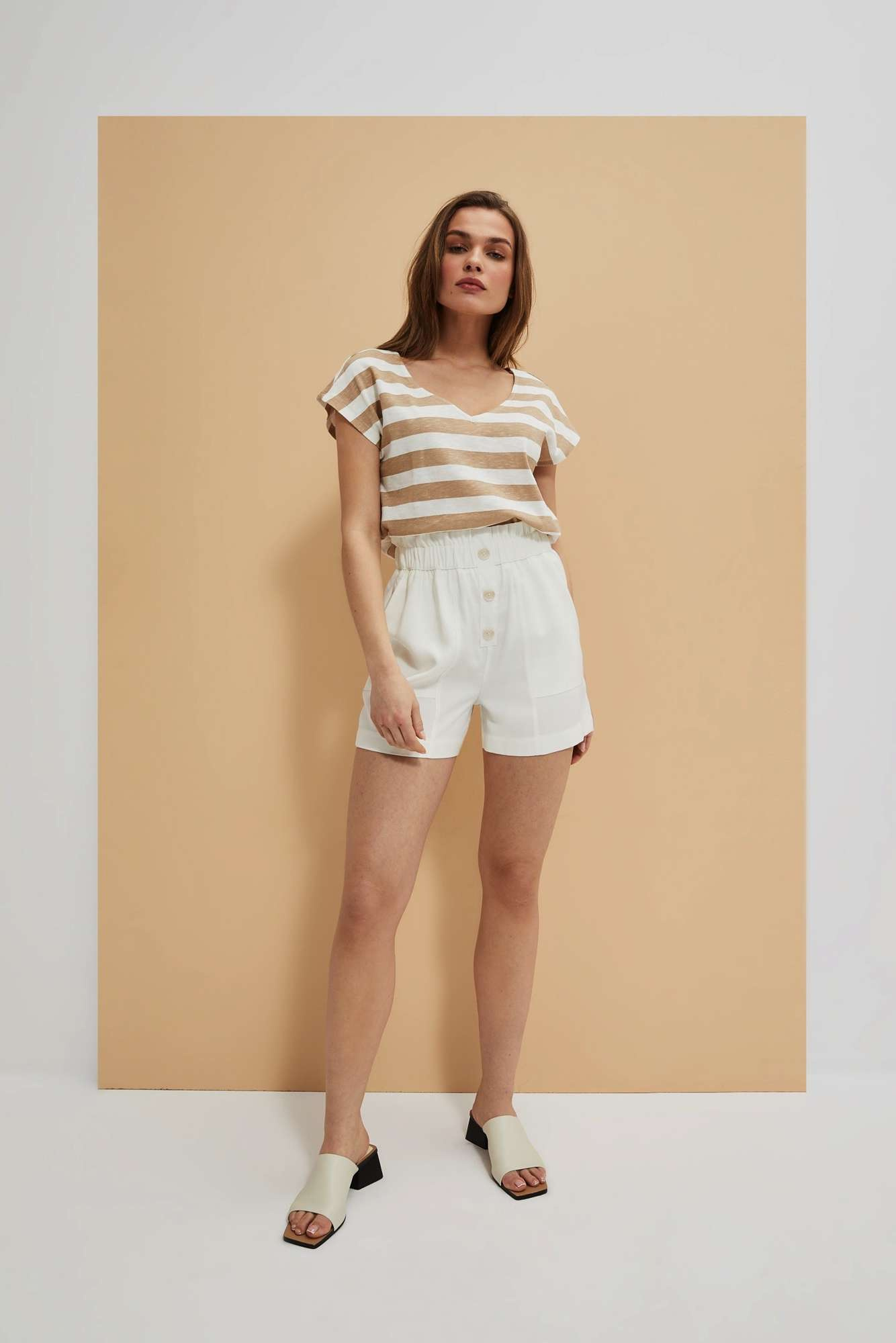 WOMEN&#039;S SHORTS L-SH-4019 WHITE