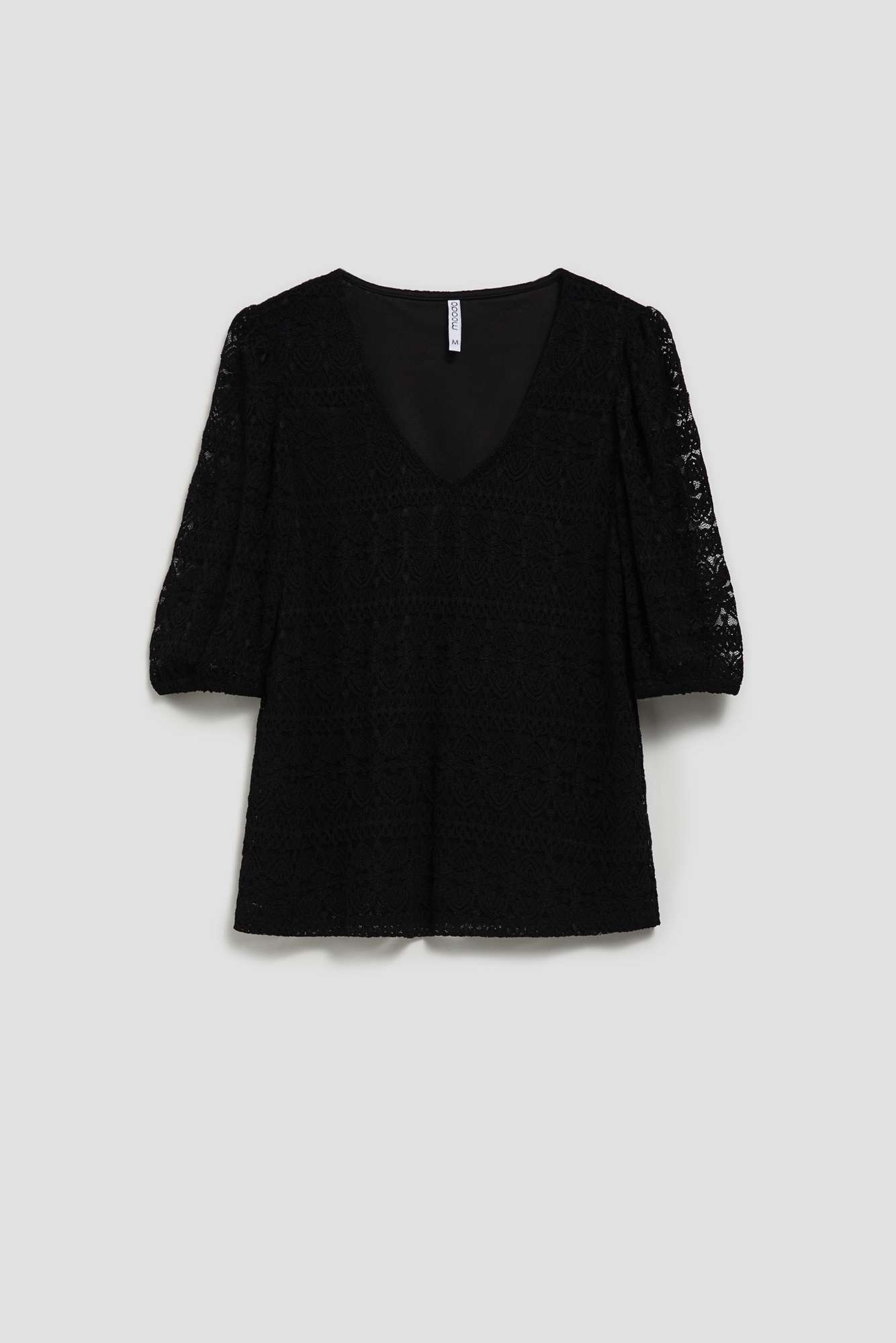 Lace blouse with puff sleeves