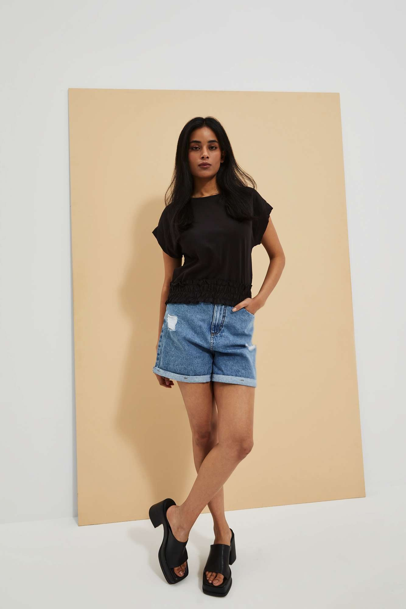 WOMEN'S T-SHIRT L-TS-4090 BLACK