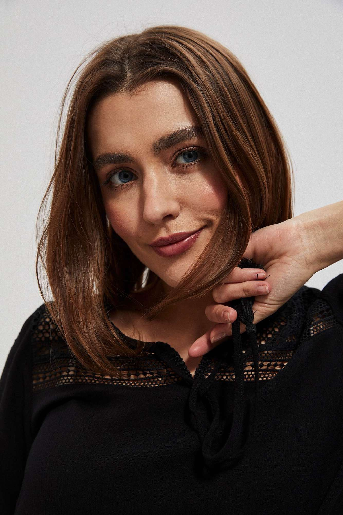 Viscose blouse with fringe