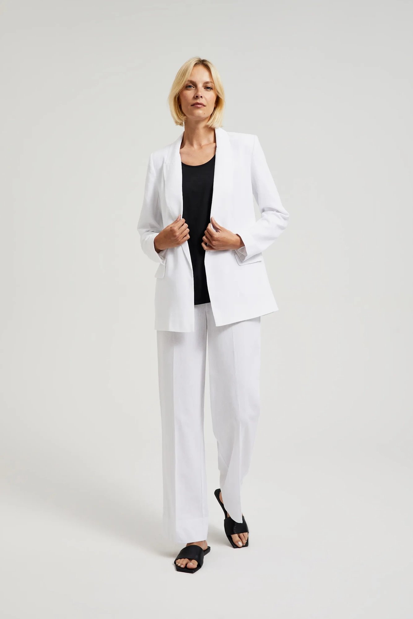 Women&#039;s linen jacket MOODO - white