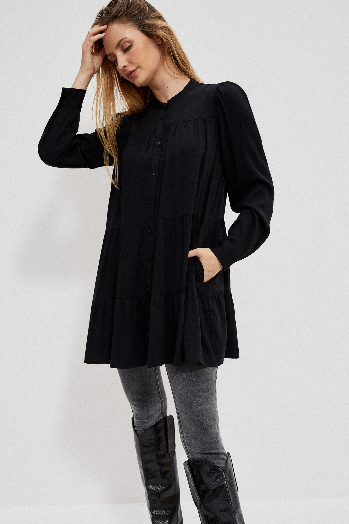 Camasa dama, Moodo Black