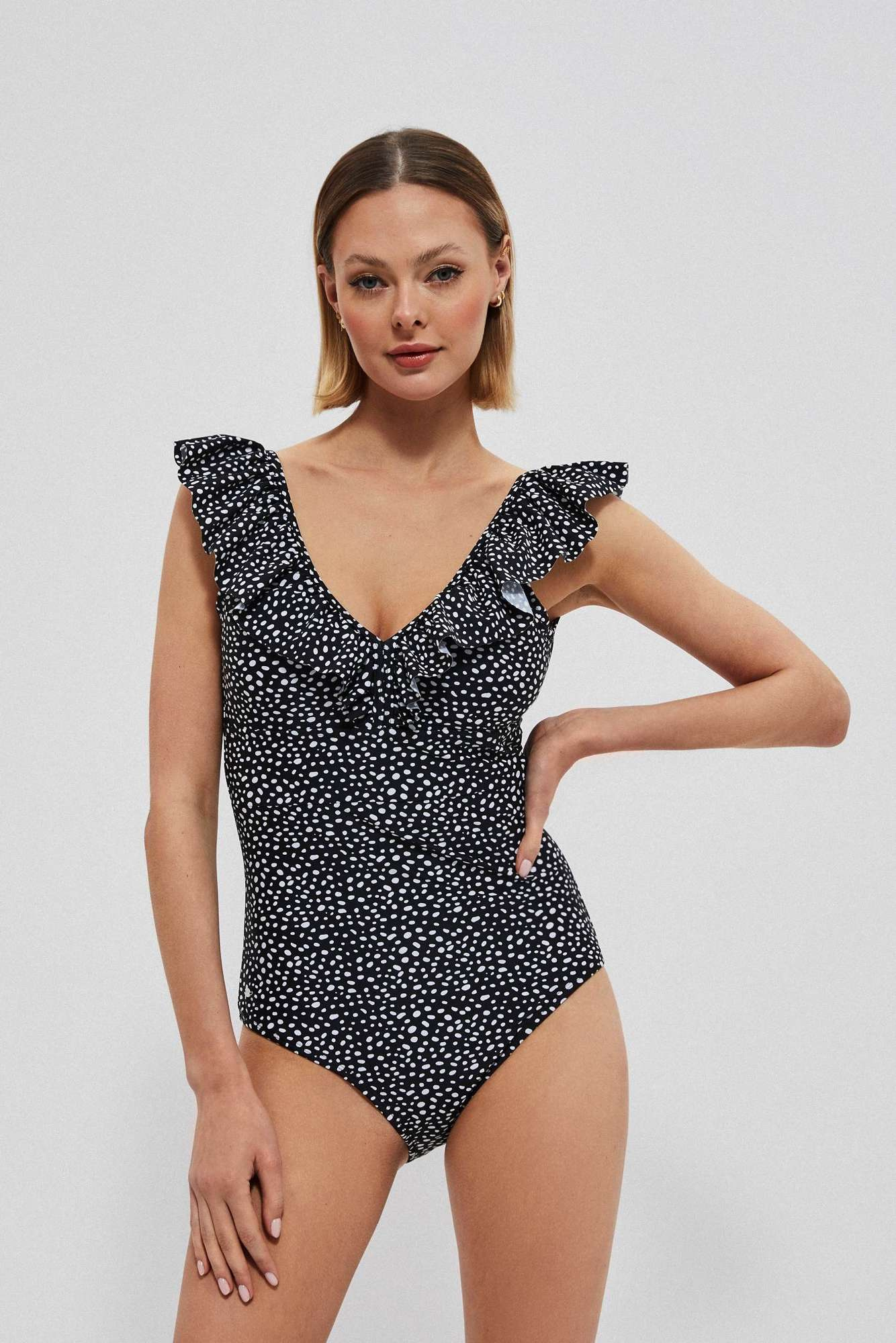 Costum baie de dama, Moodo Basic