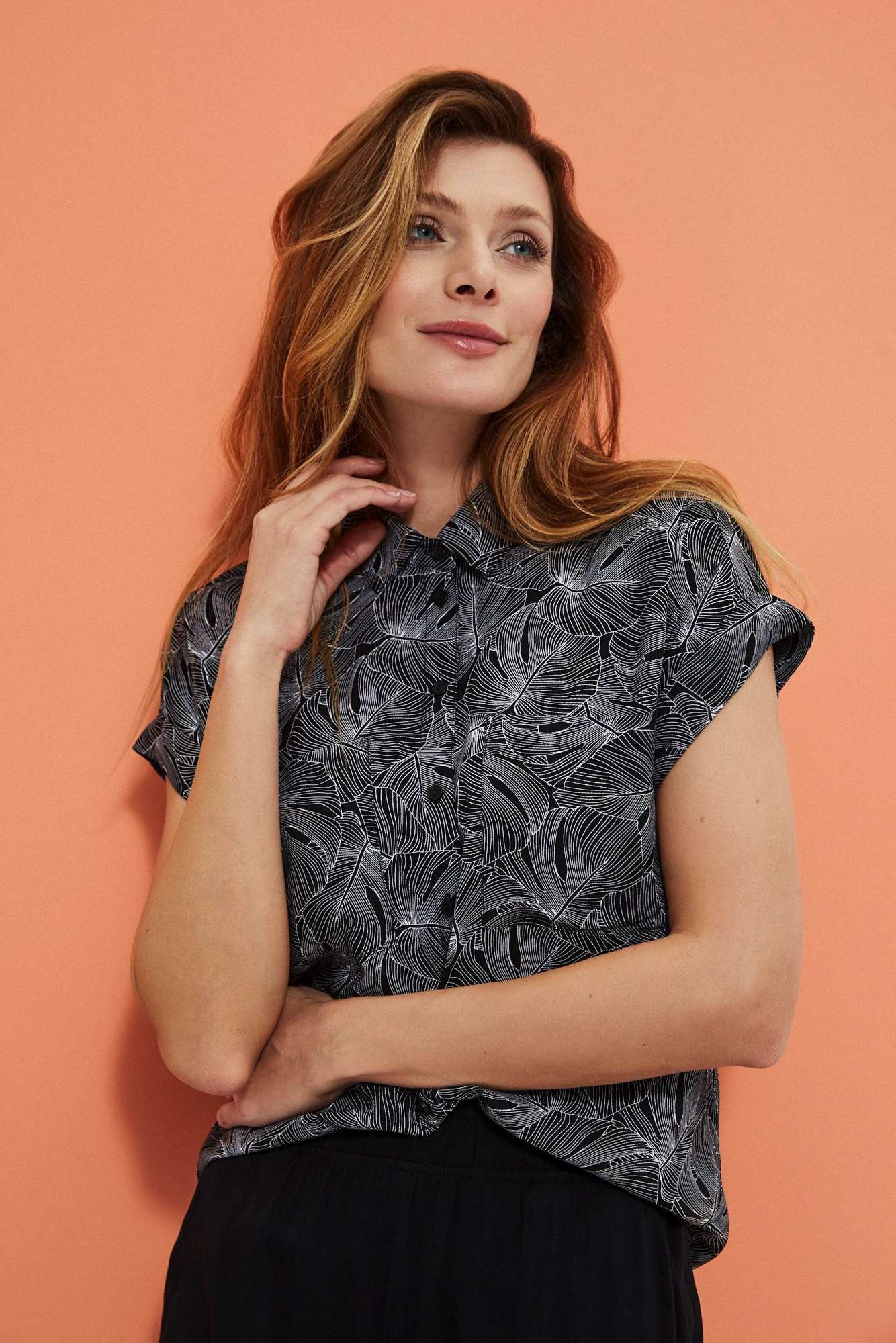 Camasa dama, Moodo Floral