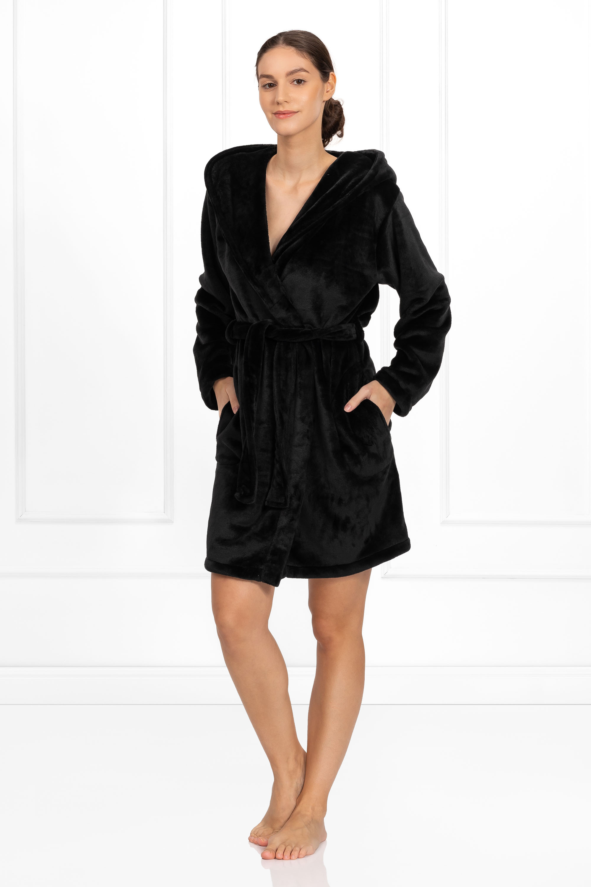 Kitty Black Robe