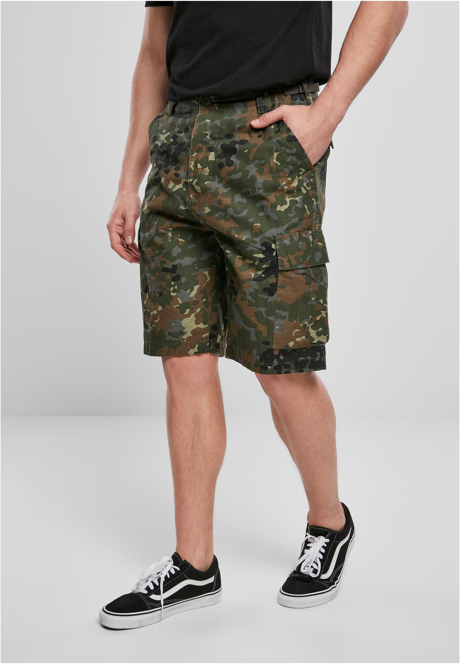 Pantaloni scurti de barbati, Urban Classics Flecktarn