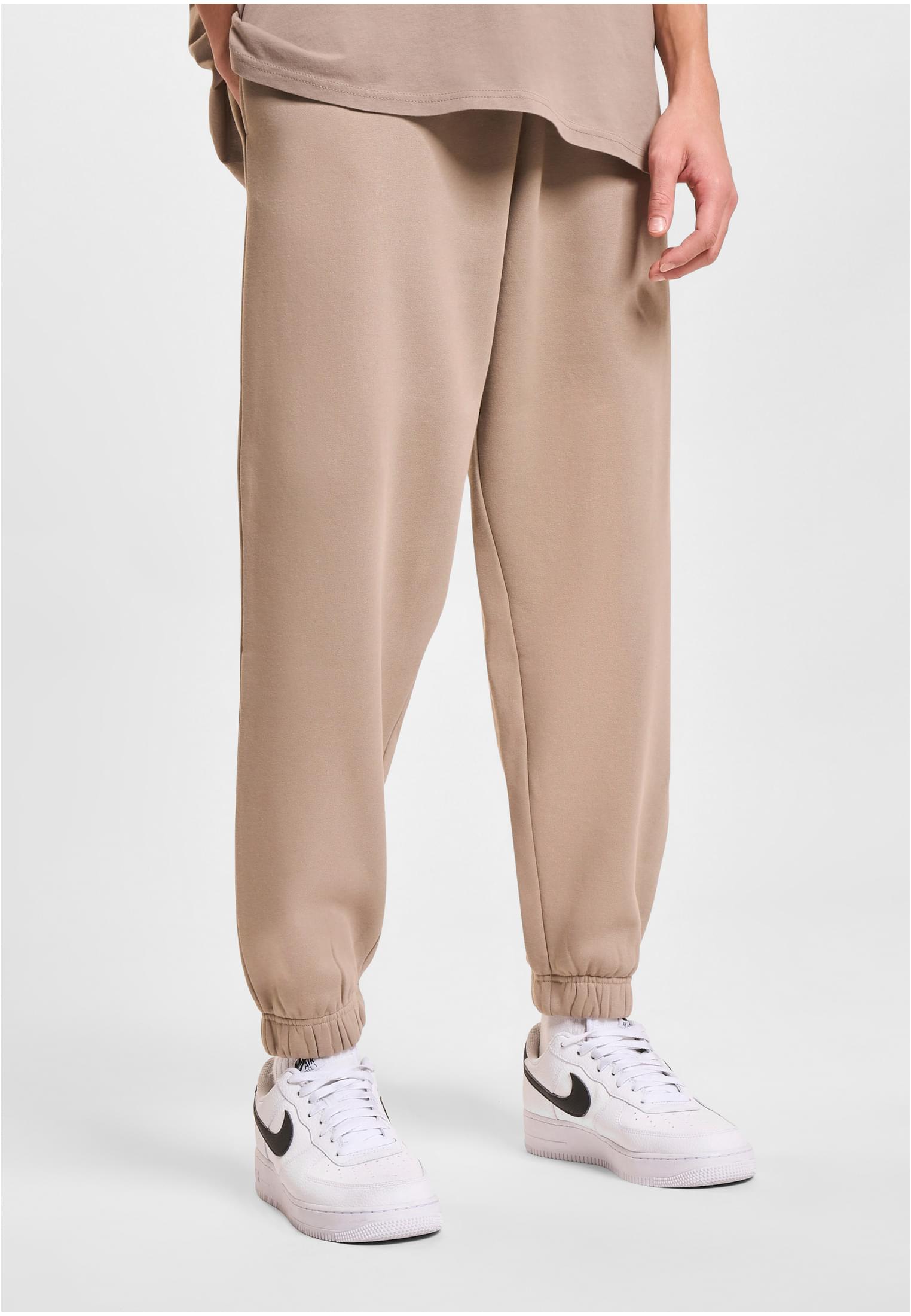 Men&#039;s sweatpants DEF - brown