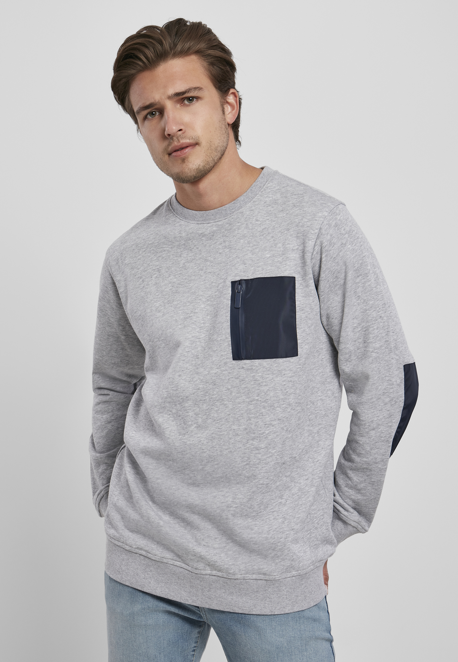 Pulover sport cu buzunar