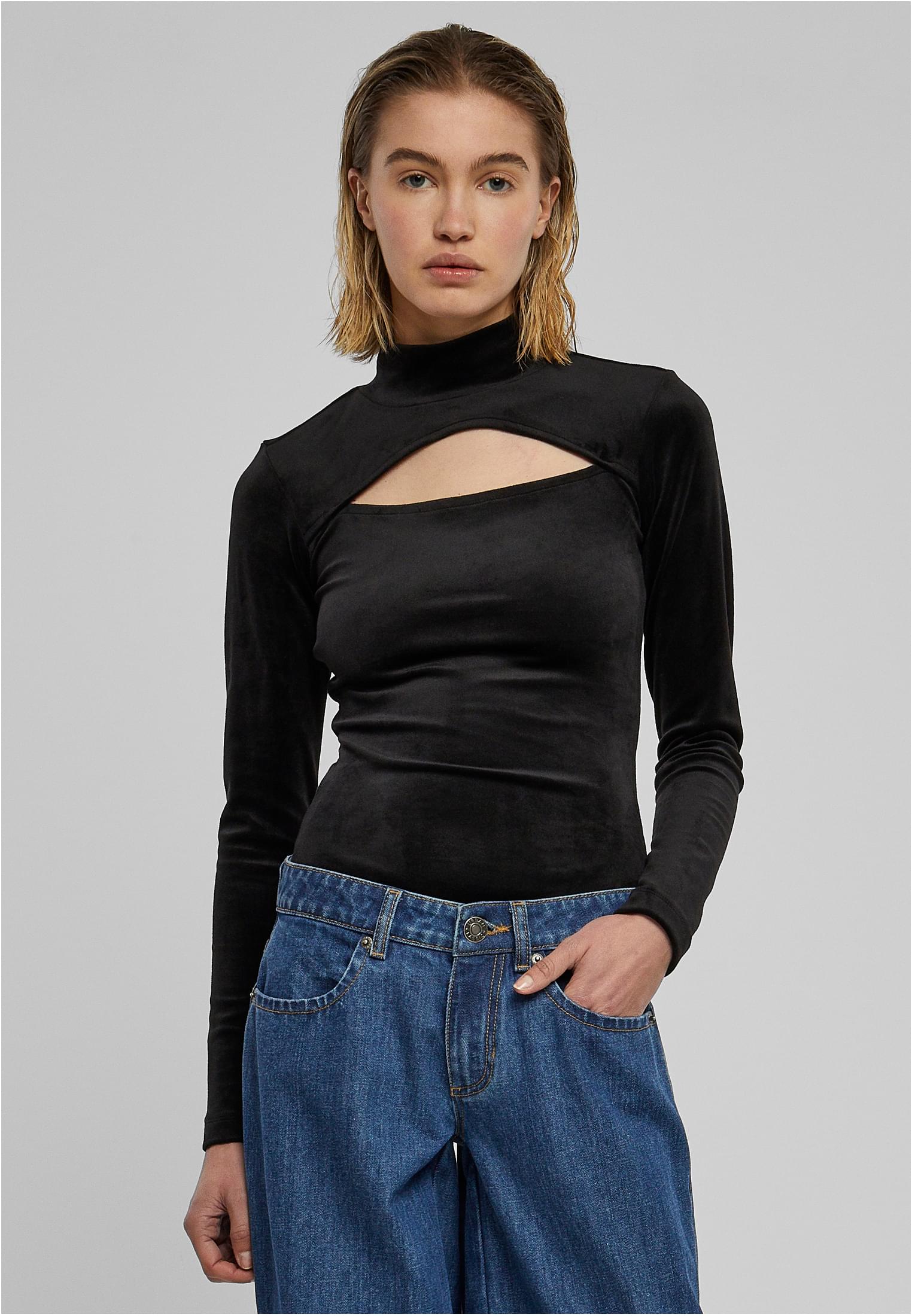 Women&#039;s velvet turtleneck in black