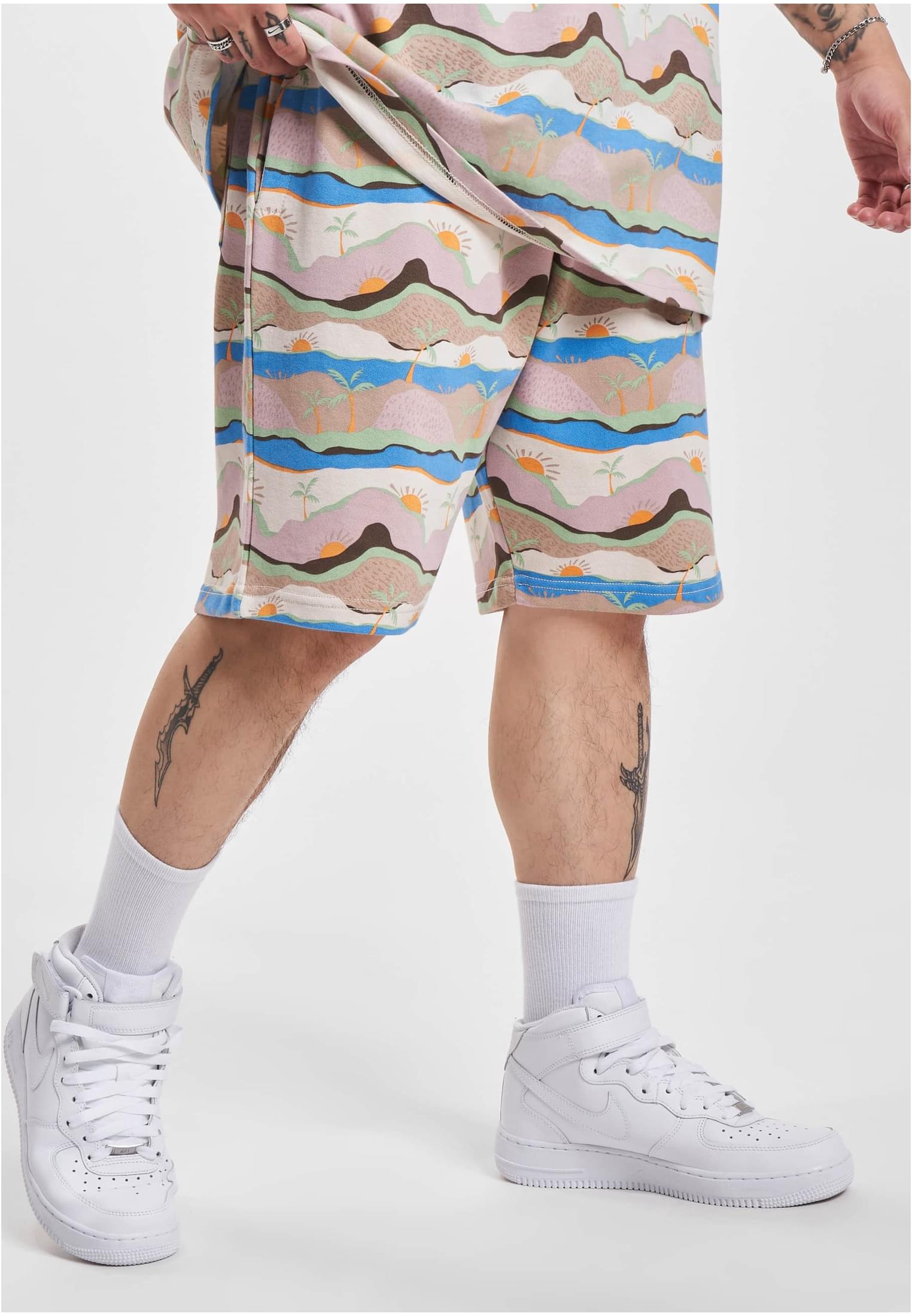 Men's Sunrise Patterned Shorts