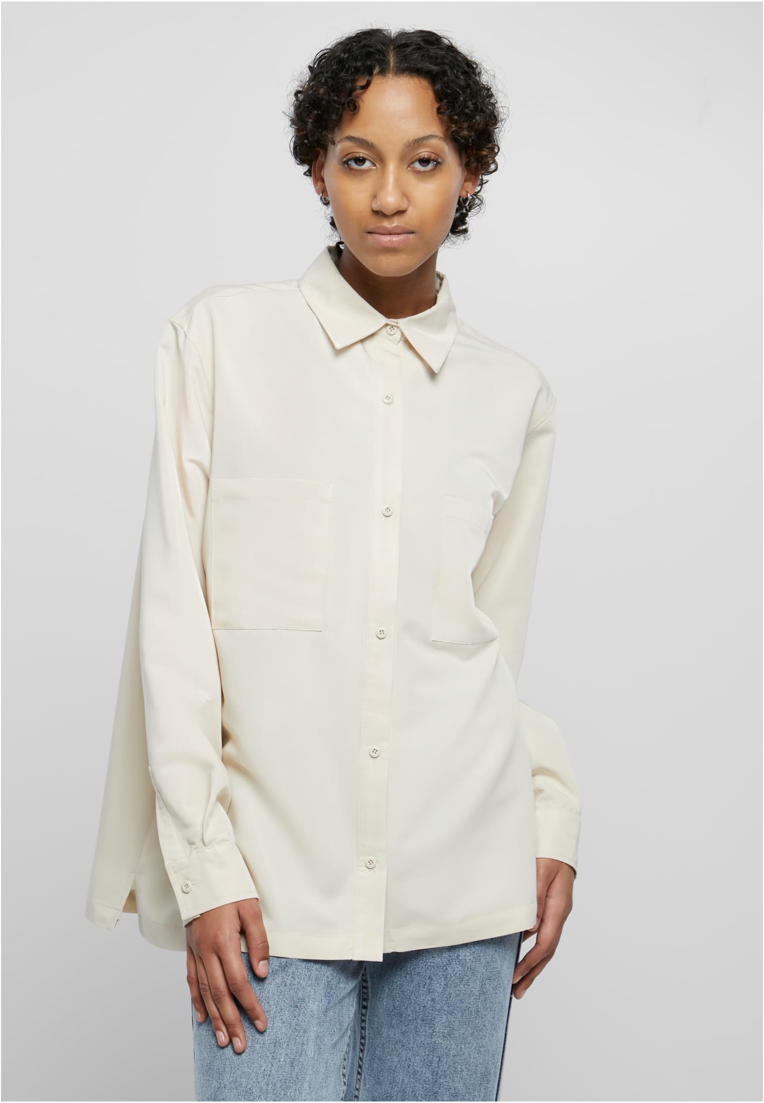 Women&#039;s oversized sand twill shirt