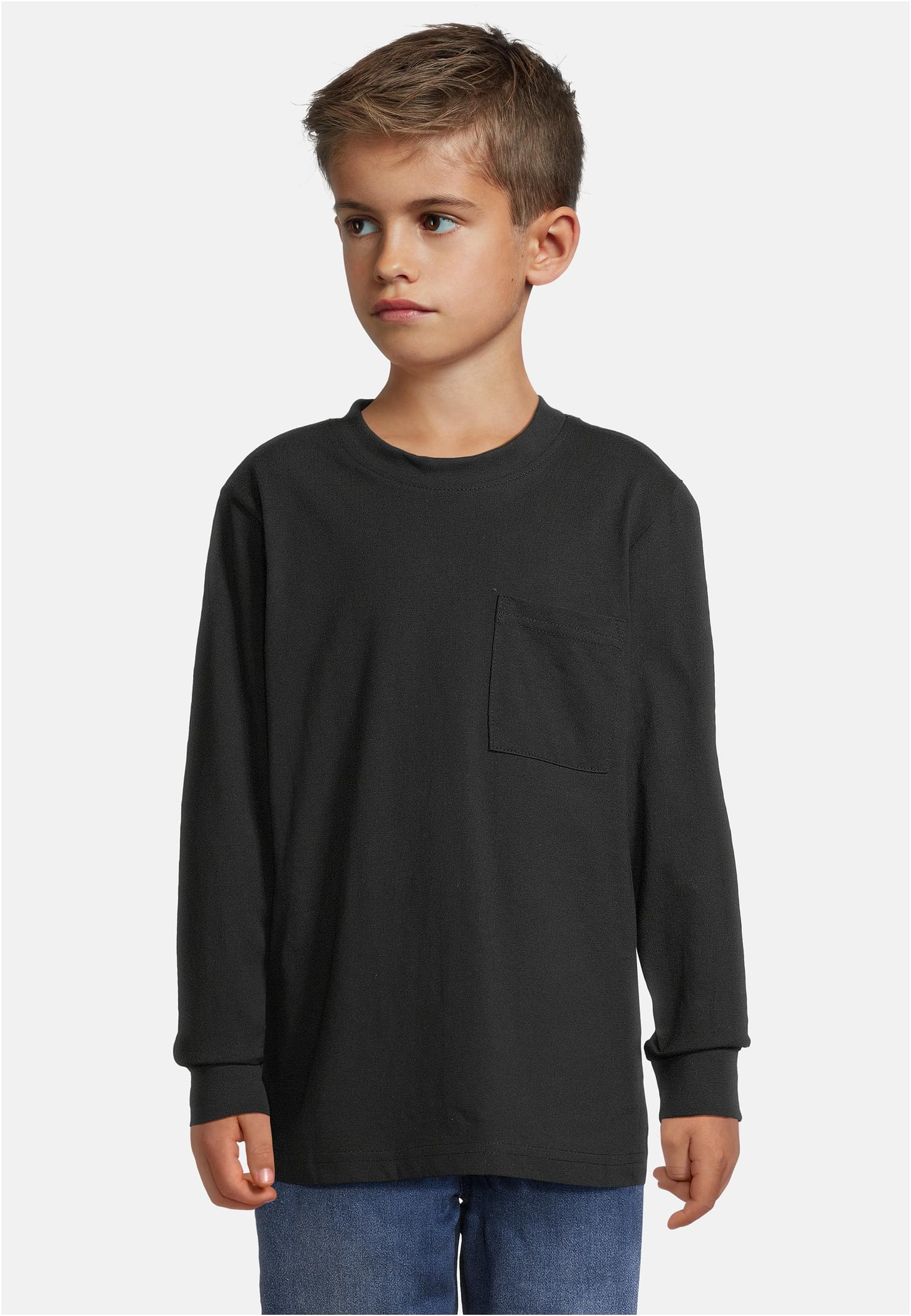 Boys long-sleeved T-shirt with pocket black