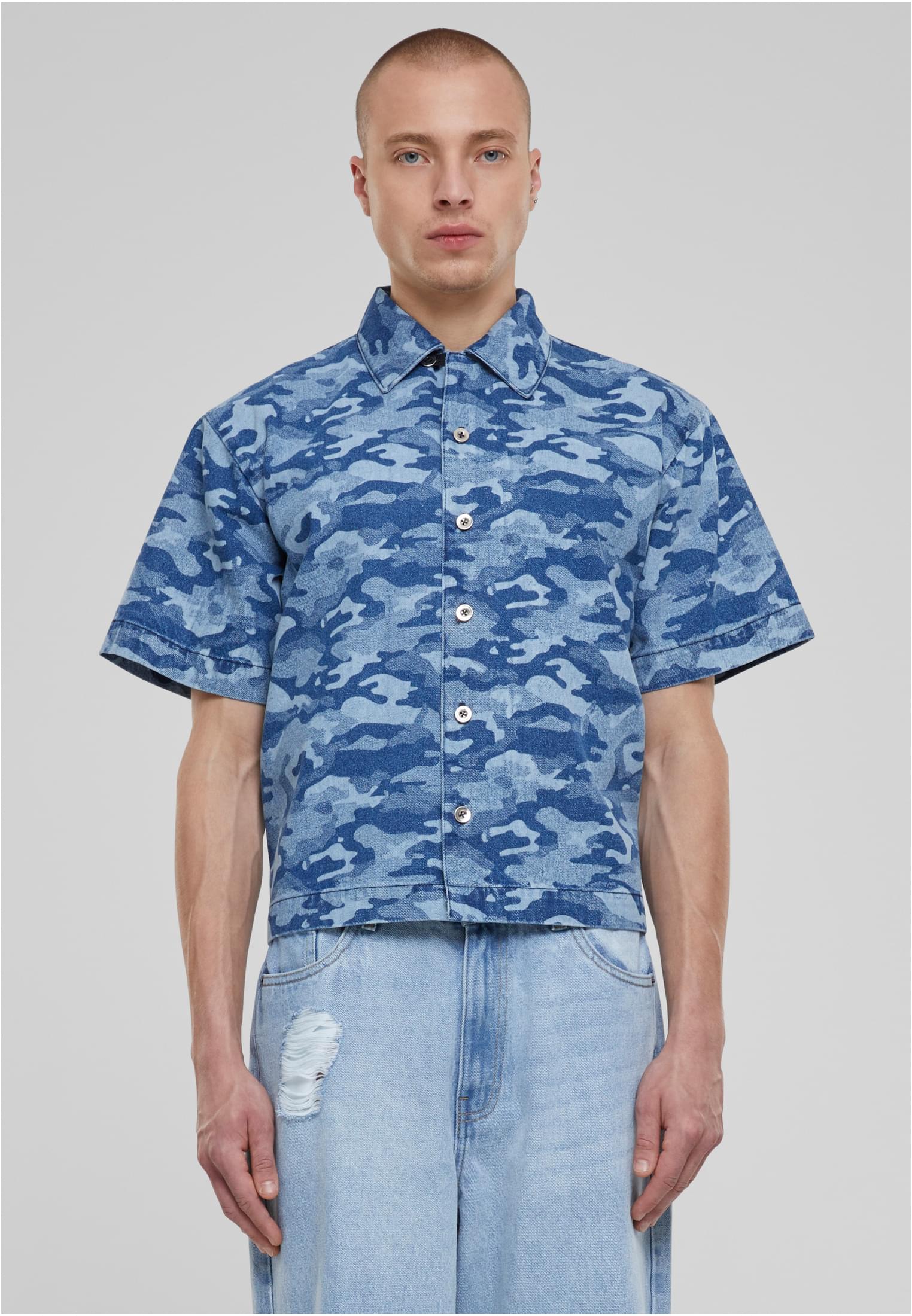 Men's shirt with print - camouflage/blue