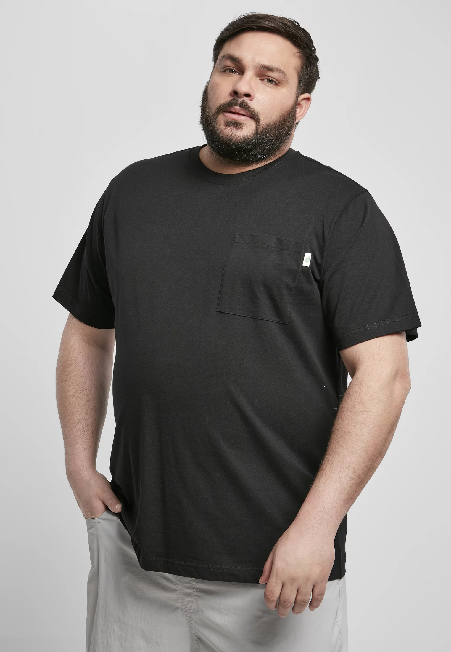 Bumbac organic de bază de buzunar Tee Negru